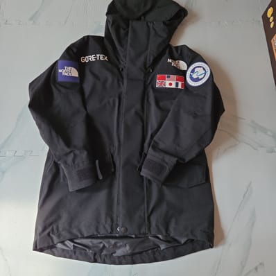 The North Face Trans Antarctica Parka "Black"