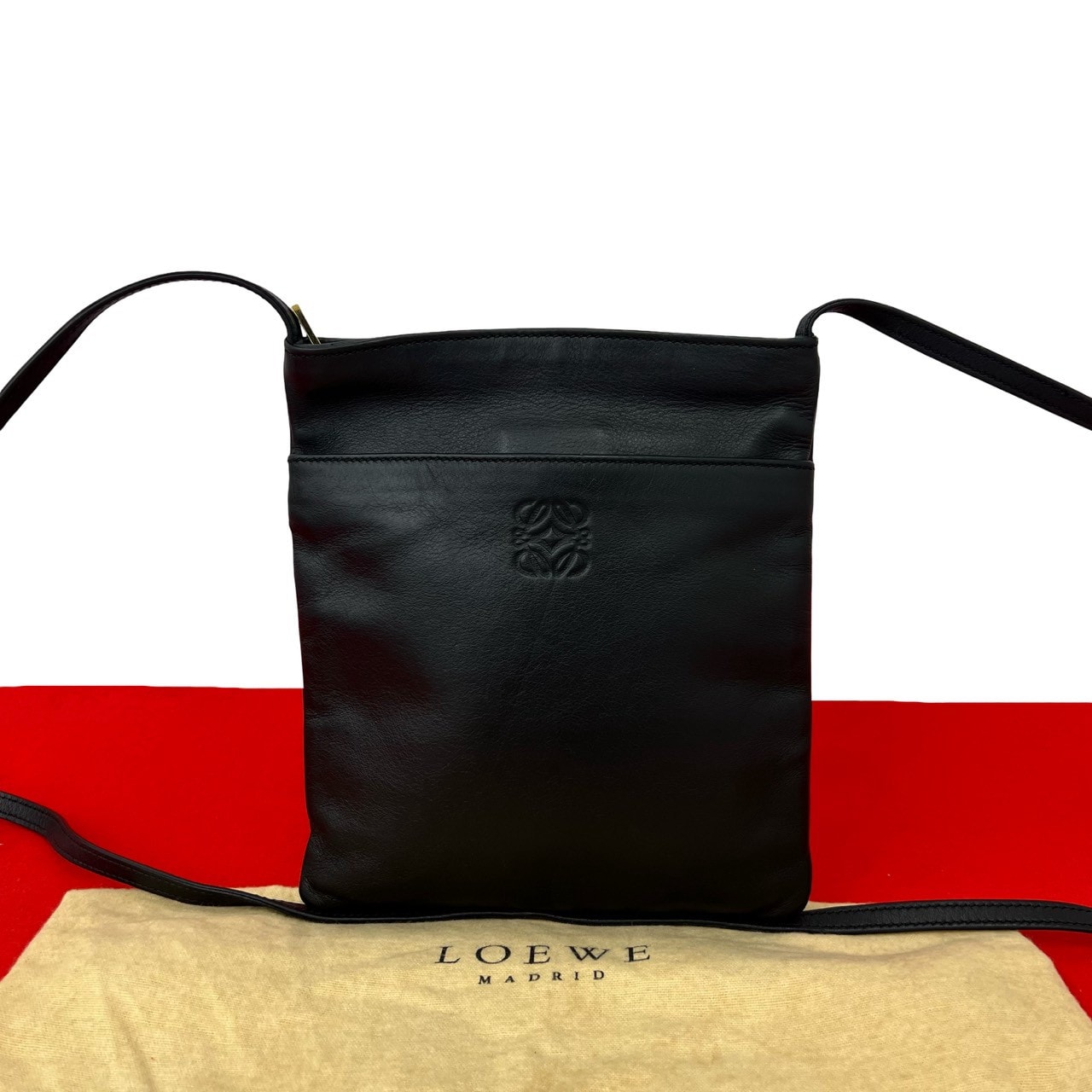 LOEWE ロエベ アナグラム 型押し レザー ショルダーバッグ ブラック
 75188