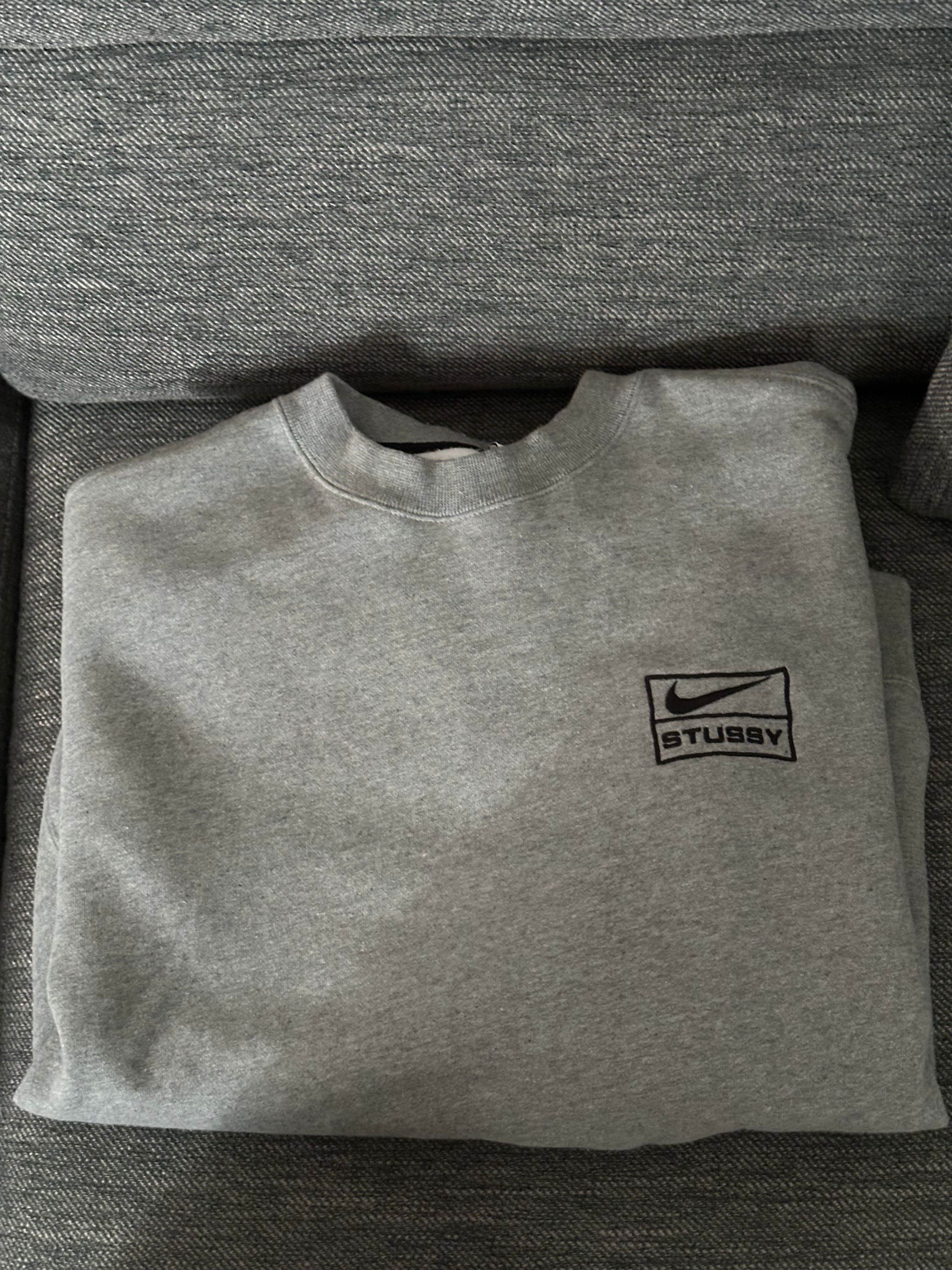 Stussy x Nike Fleece Crew (US Size) "Grey" DO9337-063