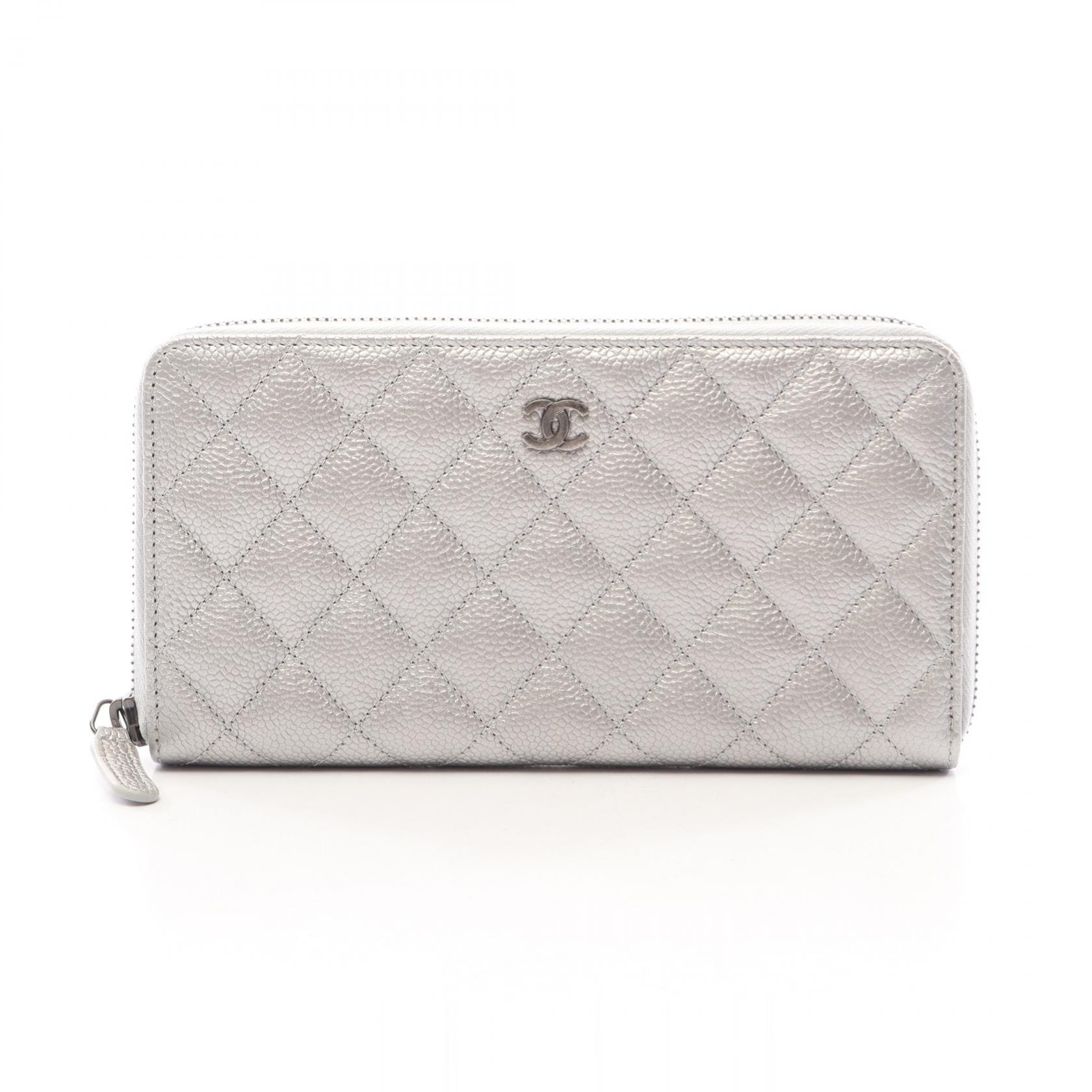 シャネル CHANEL マトラッセ アンティークシルバー金具 ラウンド長財布 財布 キャビアスキン(グレインドカーフ) レディース シルバー系 【中古】