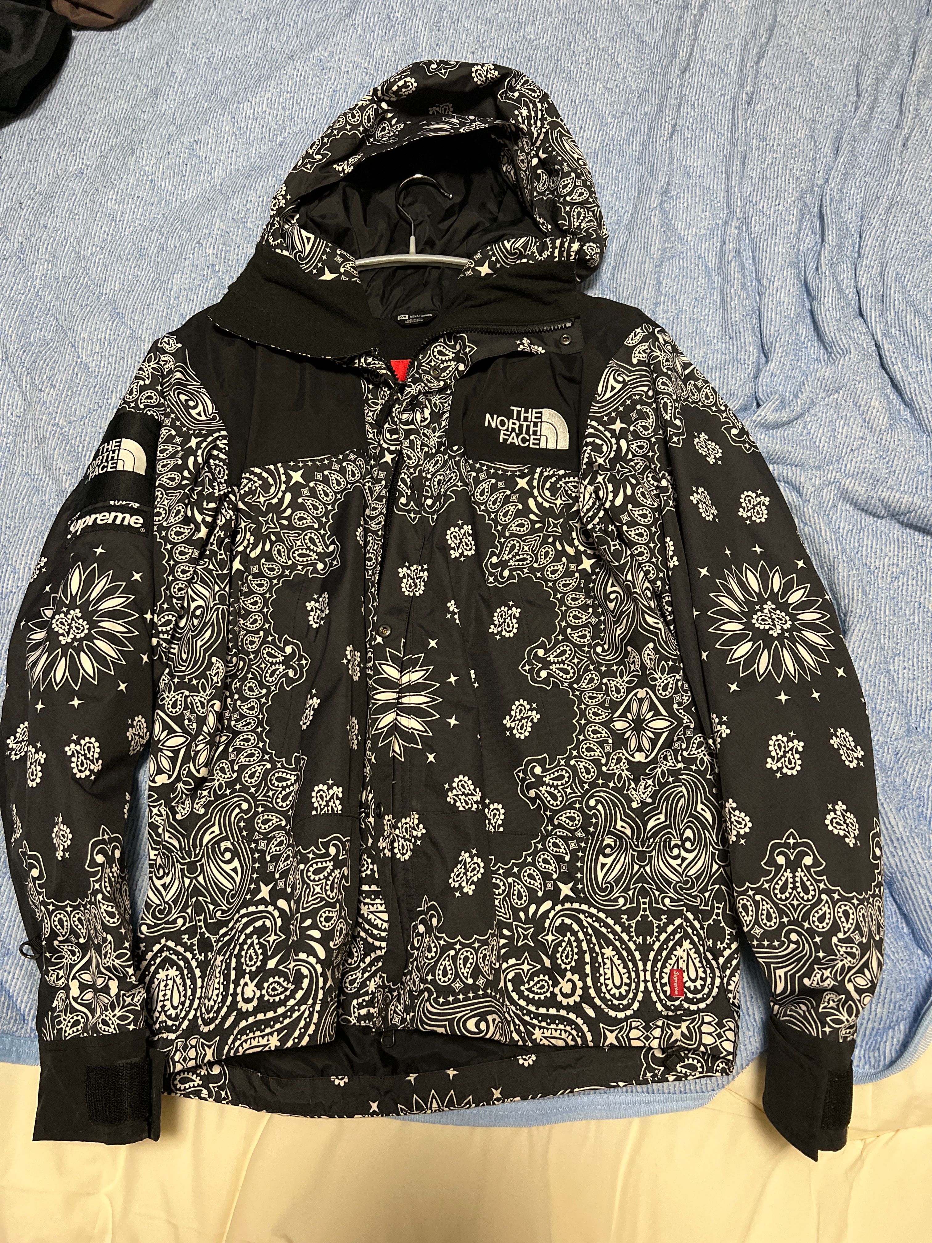 Supreme The North Face Bandana Mountain Parka "Black"