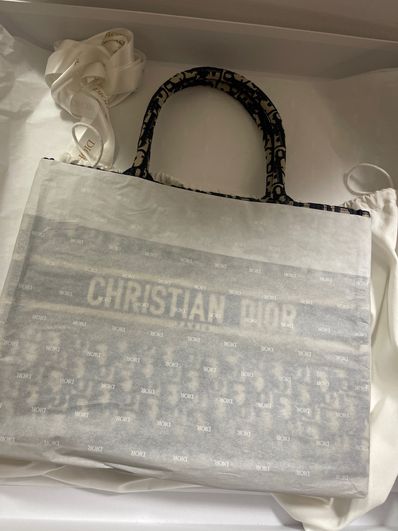 《DIOR ブックトート ミディアムサイズ♡》