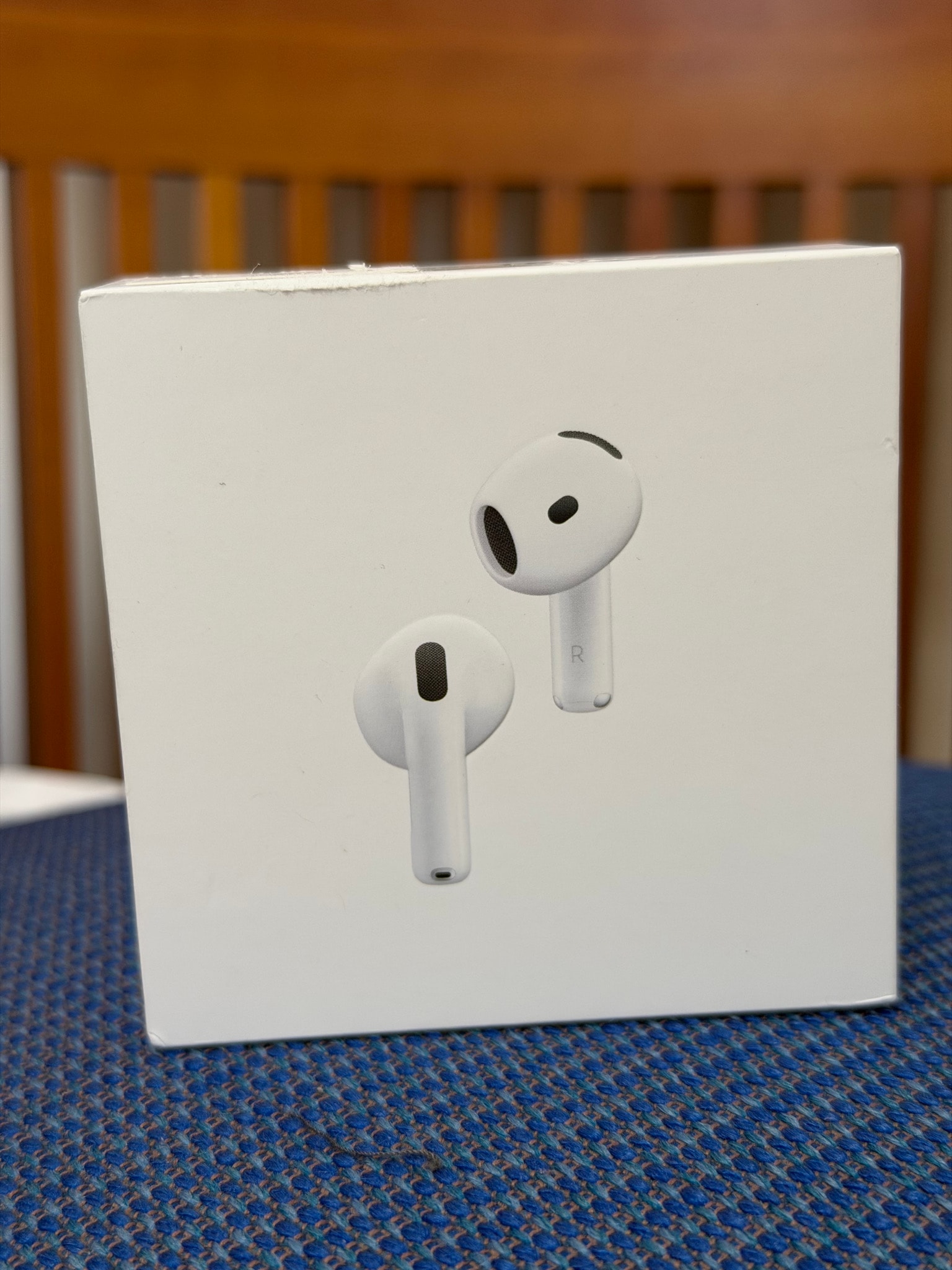Apple AirPods 4 with Active Noise Cancellation