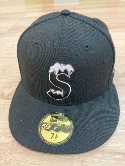 Supreme S Logo New Era® "Black" (20FW)