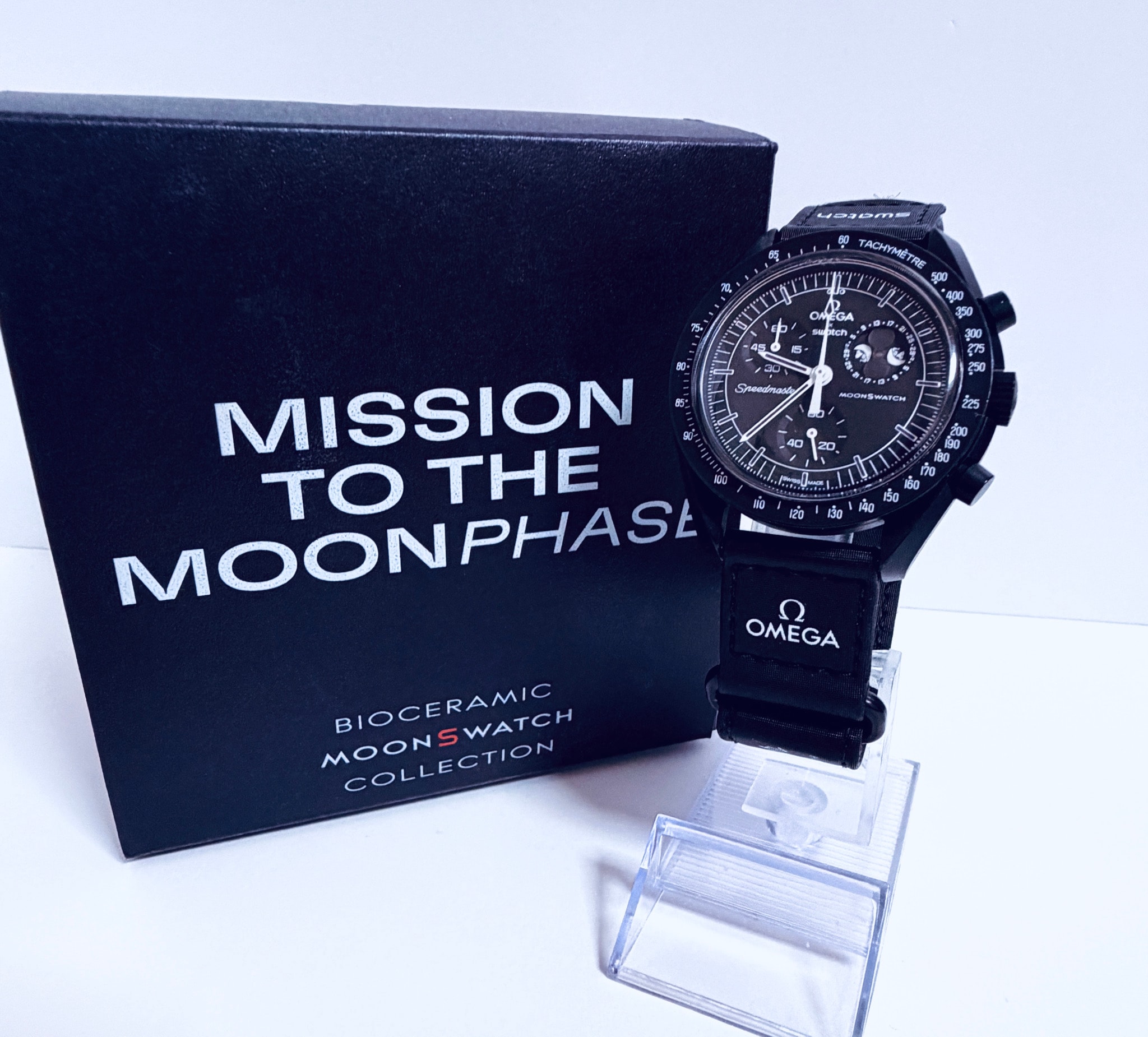 Snoopy x OMEGA x Swatch BIOCERAMIC MoonSwatch Mission To The Moonphase "Black" SO33B700
