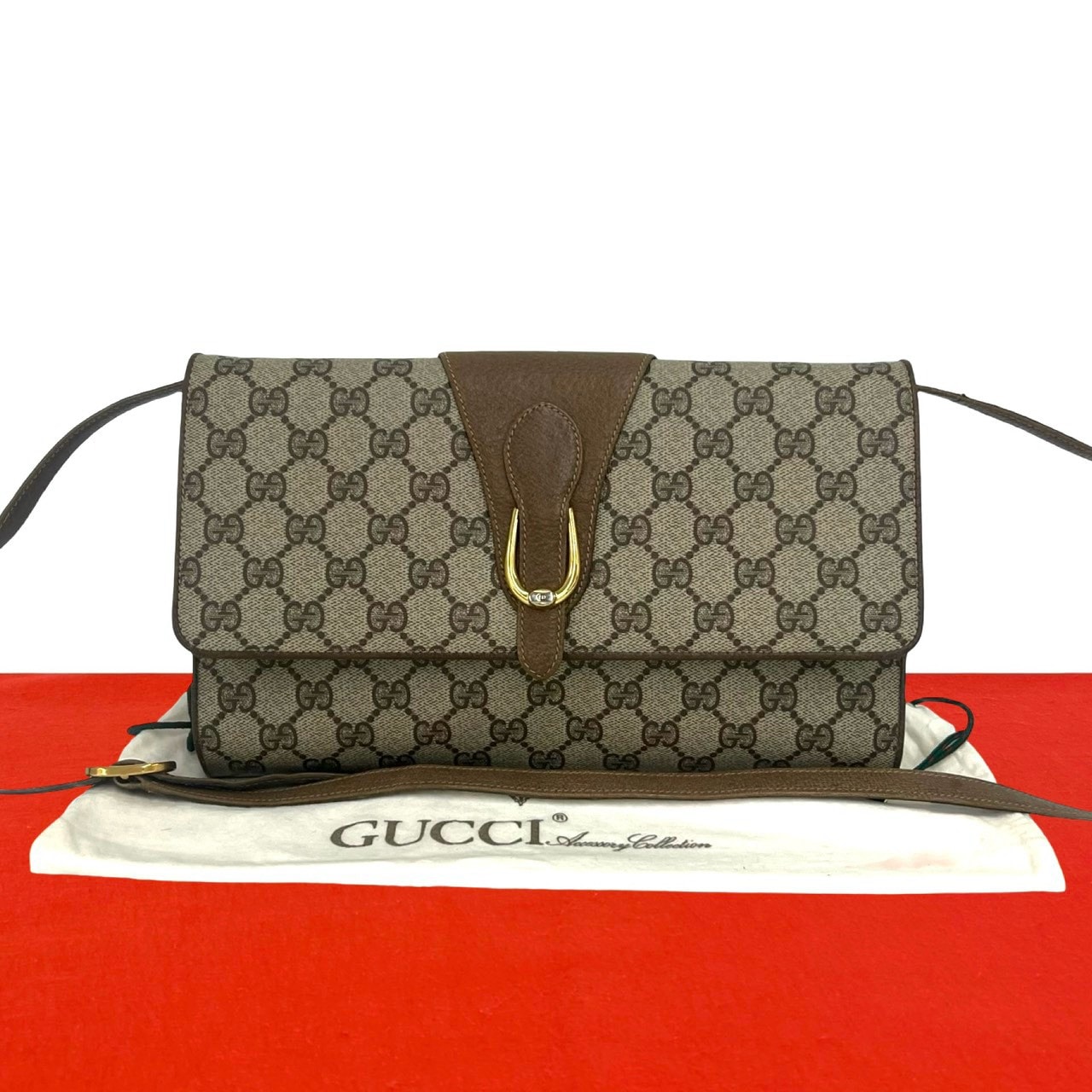 GUCCI グッチ GG ロゴ 金具 PVC レザー ショルダーバッグ ブラウン
 41031