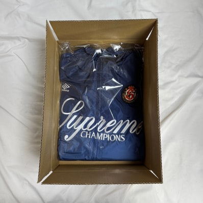Supreme x Umbro Gradient Track Jacket "Navy"