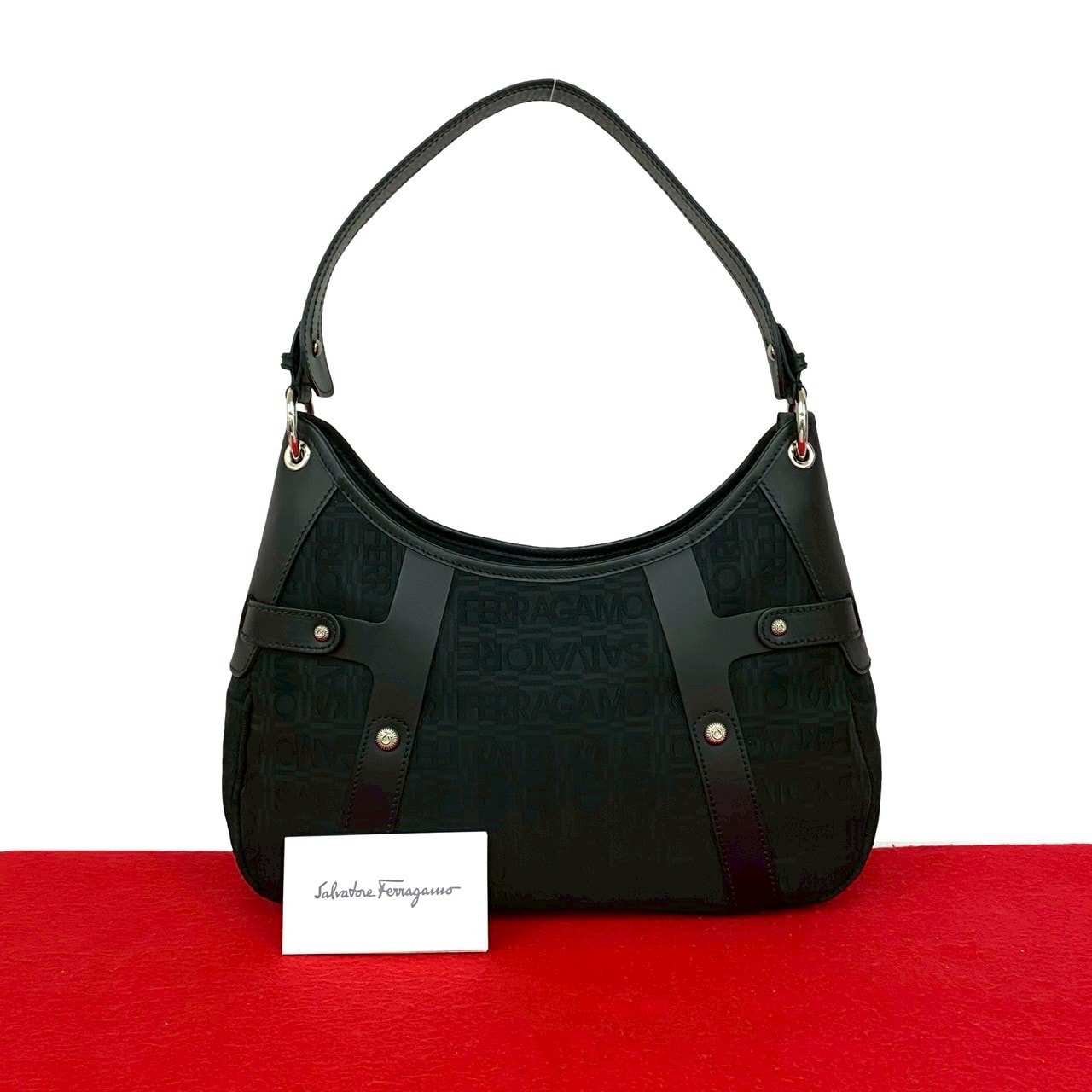 Salvatore Ferragamo サルヴァトーレフェラガモ ロゴ 柄 レザー キャンバス ショルダーバッグ ブラック
 61503