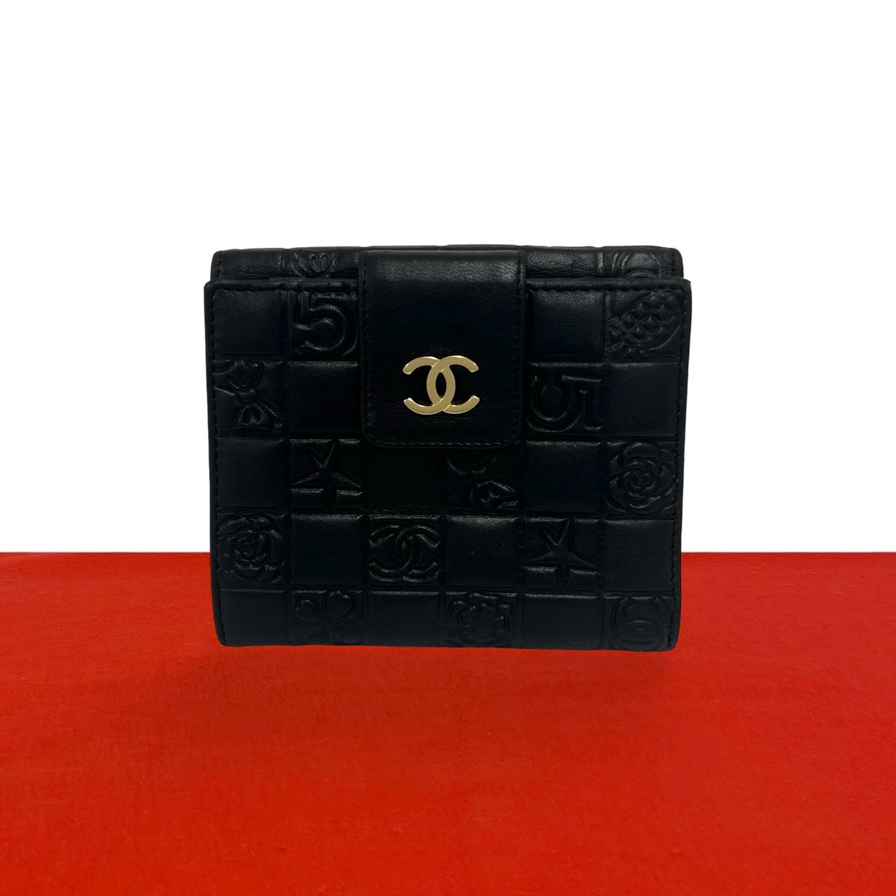 CHANEL シャネル アイコン ココマーク ラムスキン 二つ折り財布 ブラック
 48066
