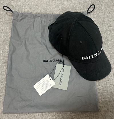 BALENCIAGA Classic Baseball Cap With Balenciaga Embroidered Logo "Black"