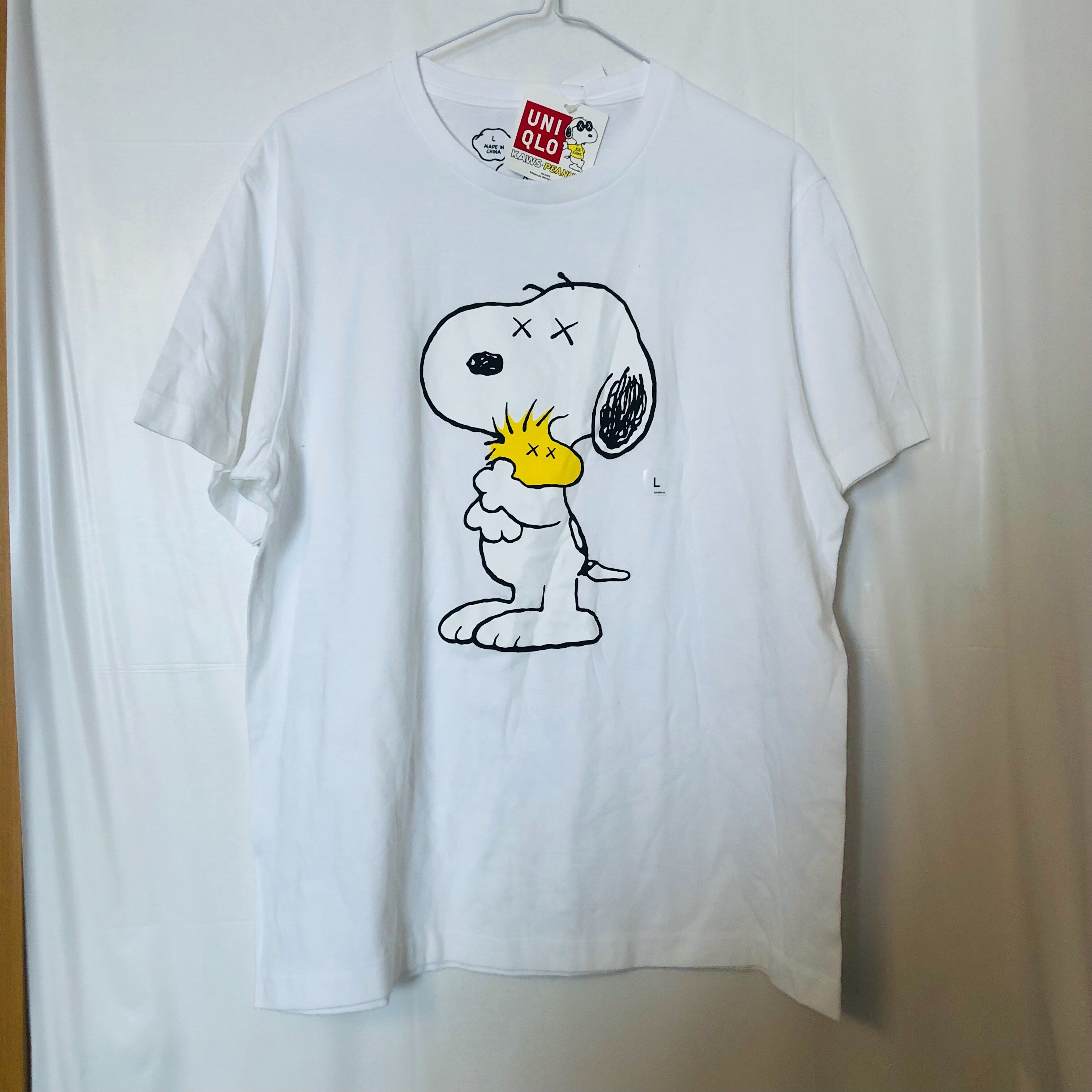 UT × KAWS × PENUTS スヌーピー クルーネック コラボ Tシャツ