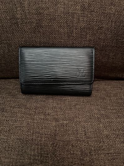 Louis Vuitton 6 Key Holder Epi Leather