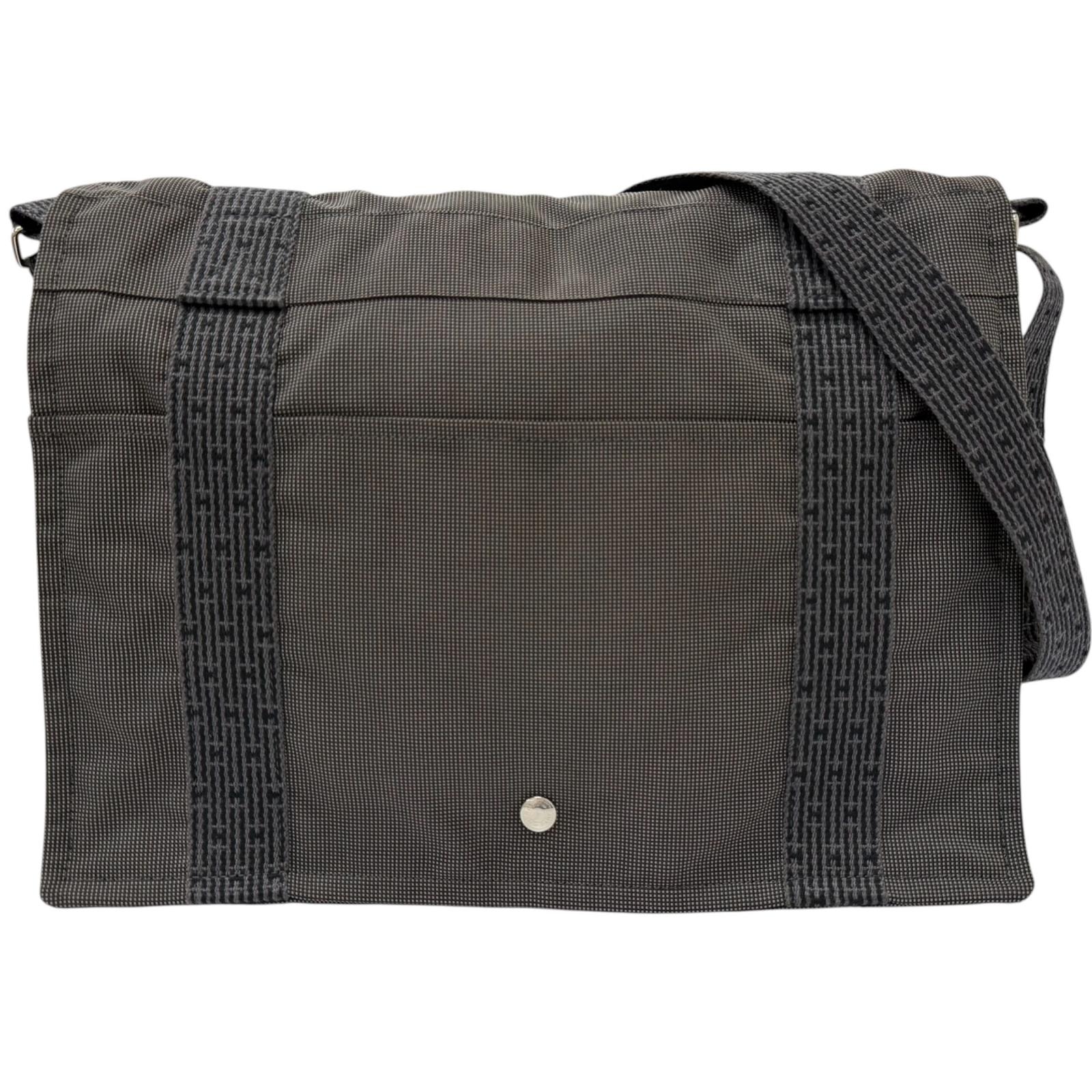 美品 エルメス ショルダーバッグ エールライン バサスMM チャコールグレー