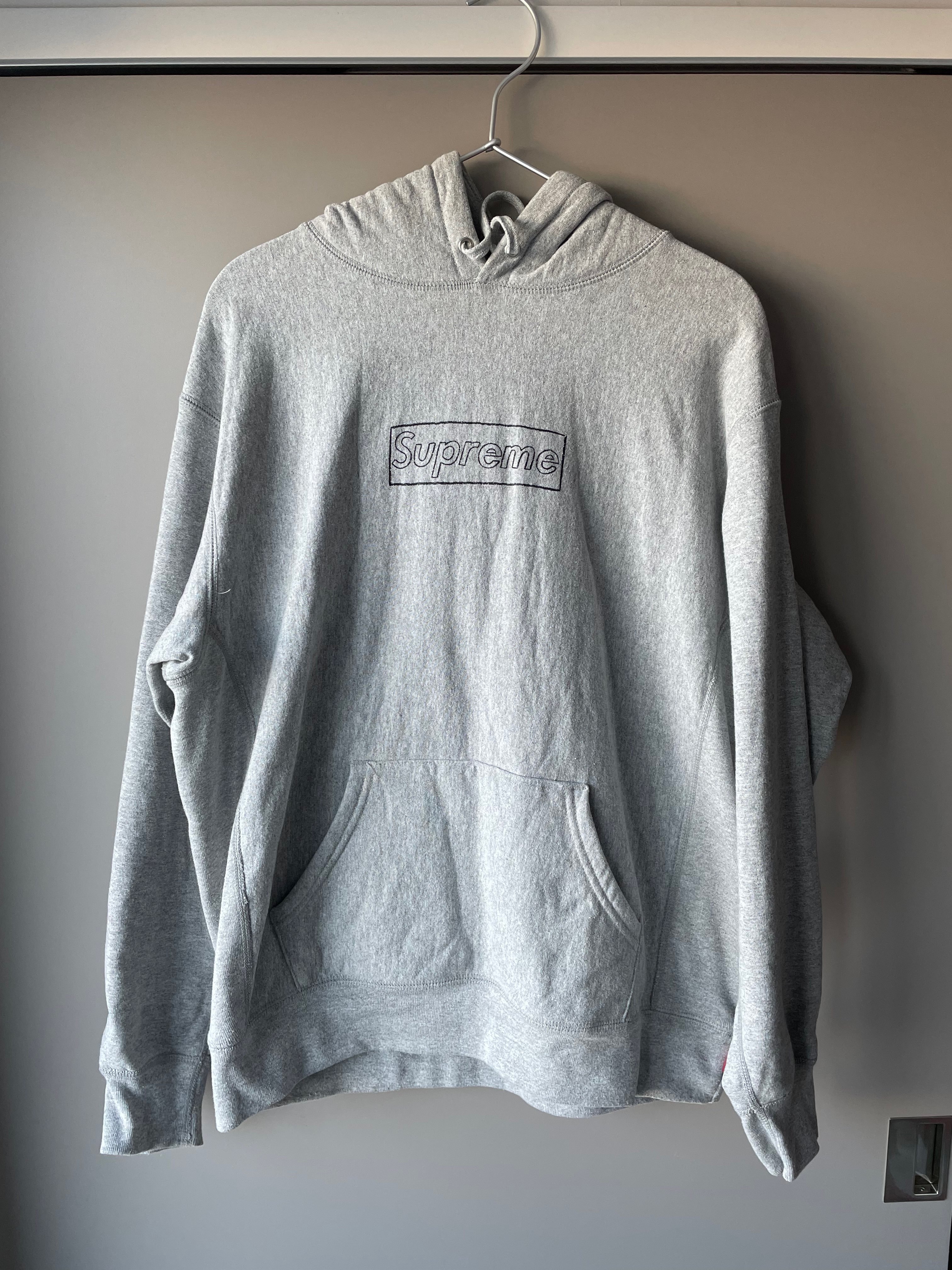 Supreme KAWS Chalk Logo Hooded Sweatshirt "Grey"(2021)