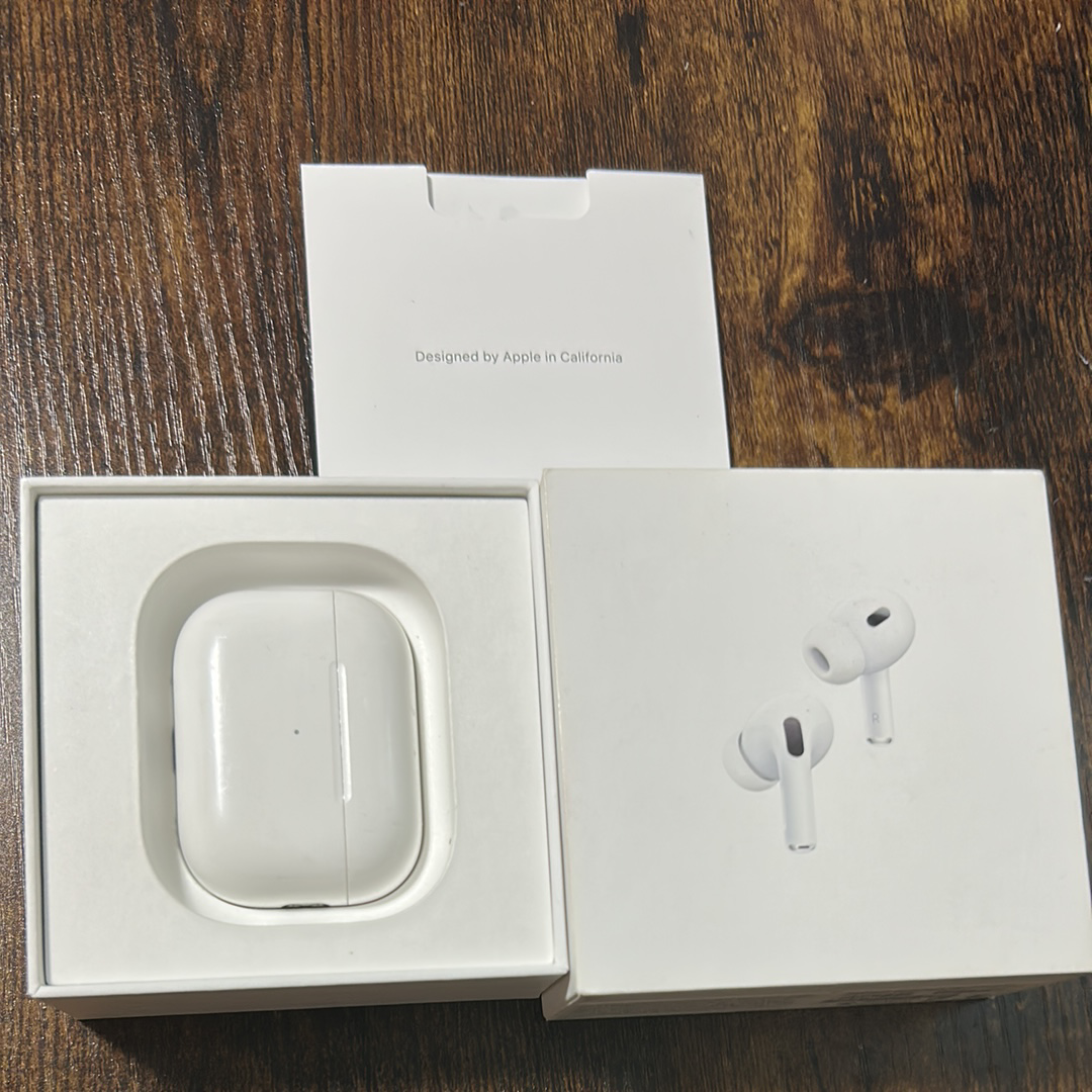 Apple AirPods Pro (2nd Generation) with MagSafe Charging Case (USB-C)