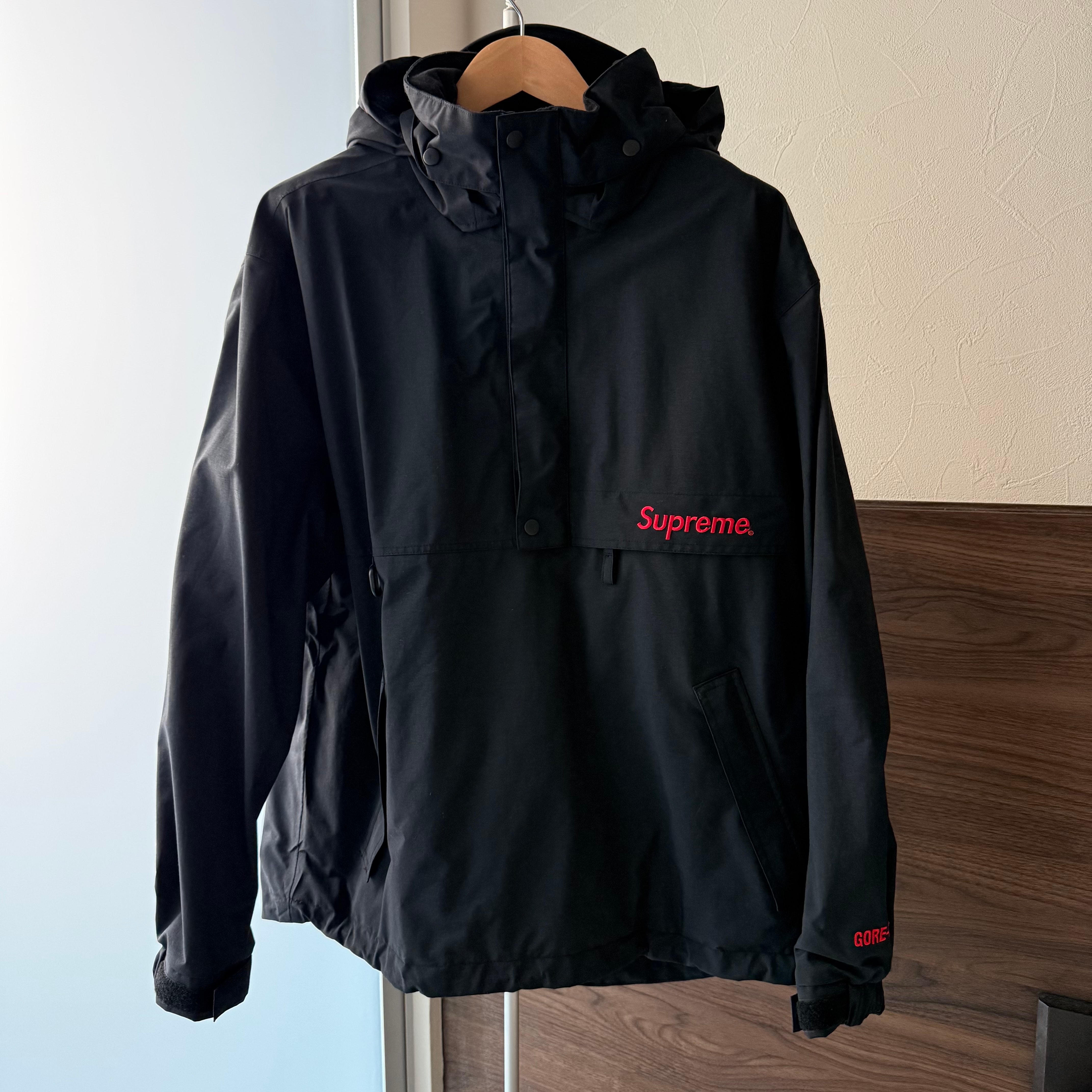 Supreme GORE-TEX Anorak "Black"