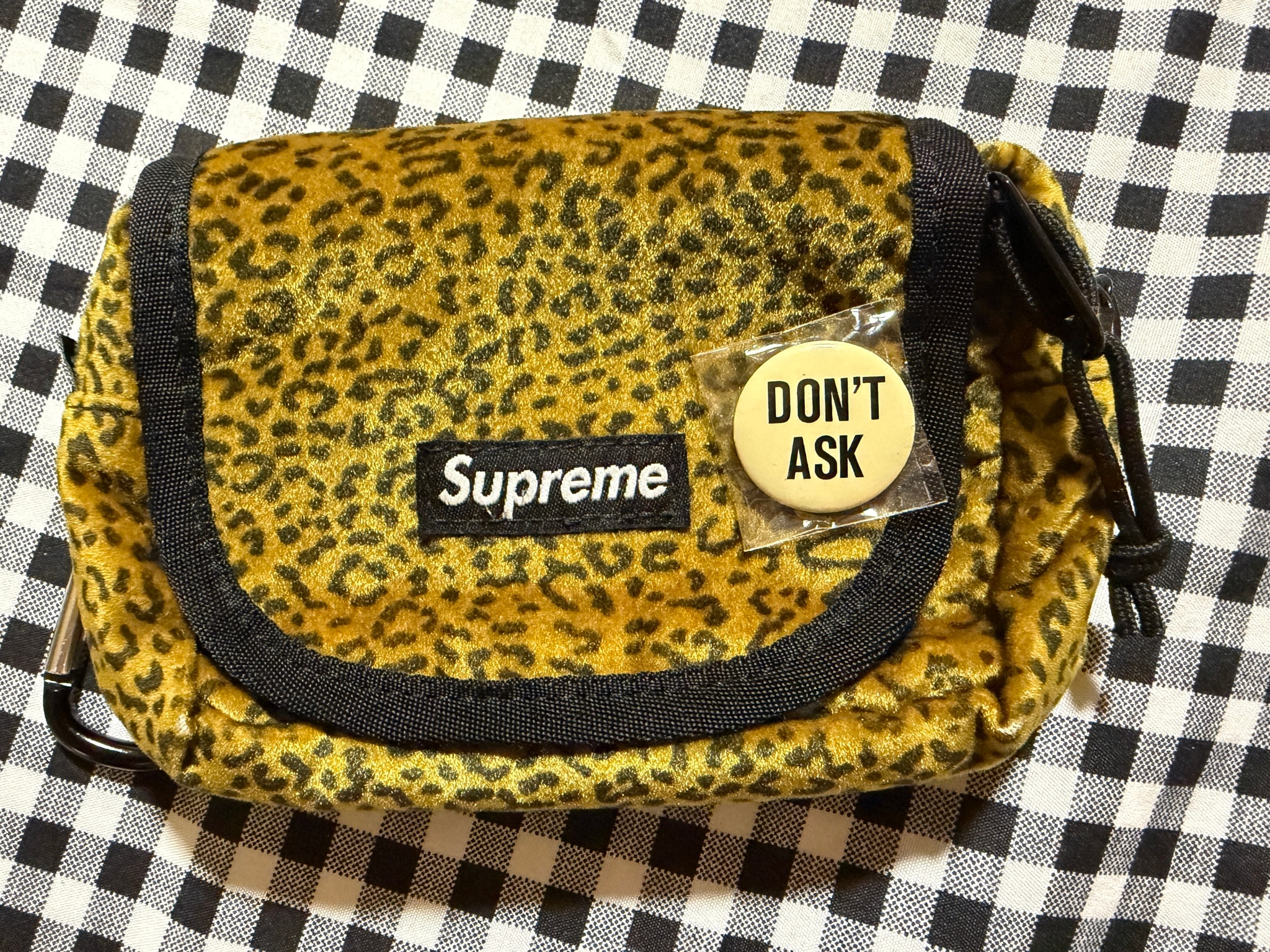 Supreme Velvet Mini Pouch 