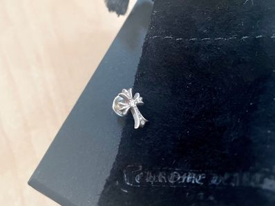 CHクロスベビーファットスタッド ピアス パヴェwithダイヤモンド