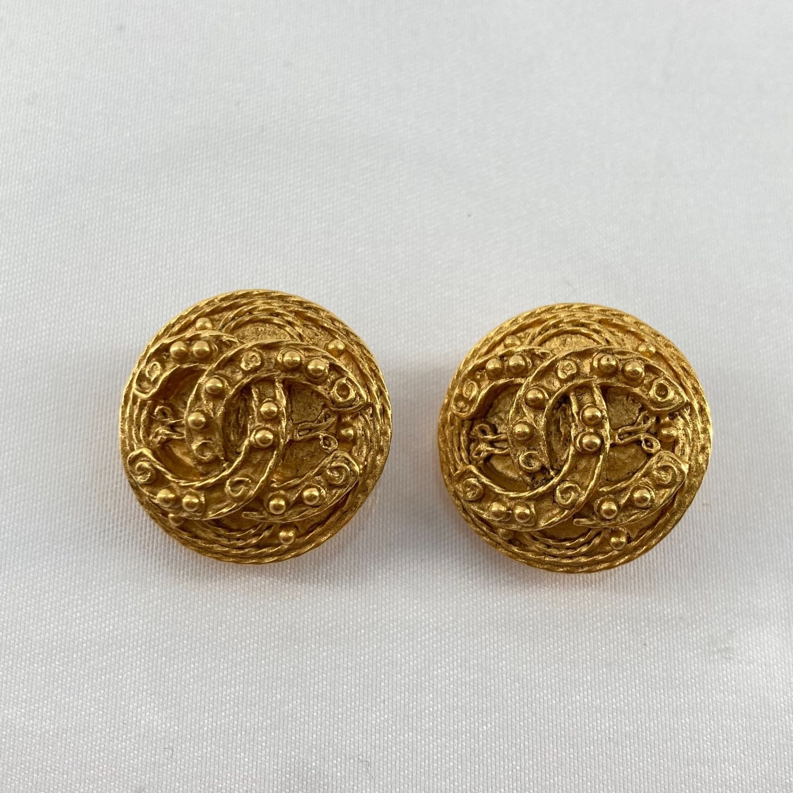 CHANEL(シャネル)ココマークイヤリング  ヴィンテージ 94A ゴールド 