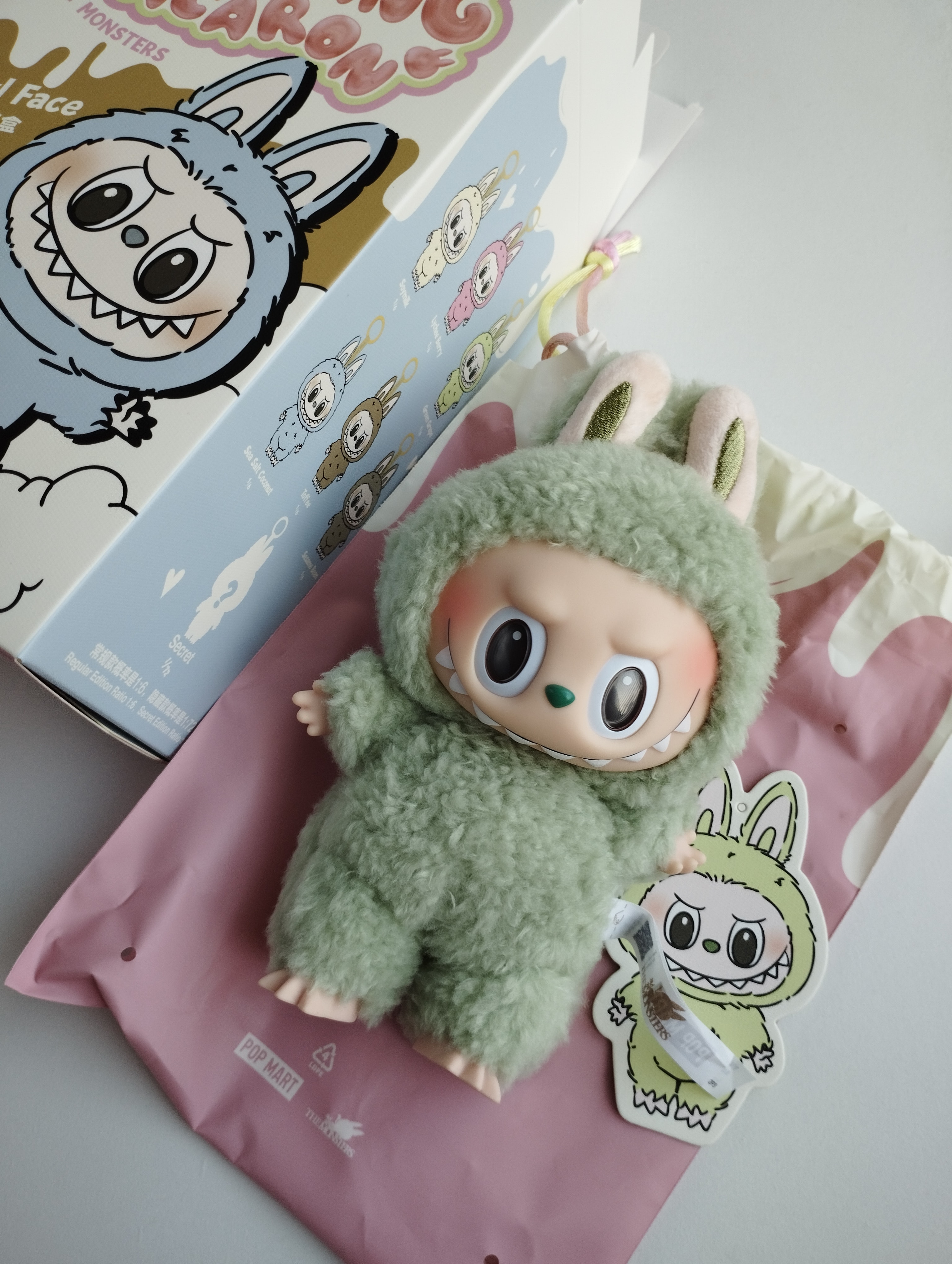 POP MART THE MONSTERS (LABUBU) Exciting Macaron Plush Series GREEN GRAPE