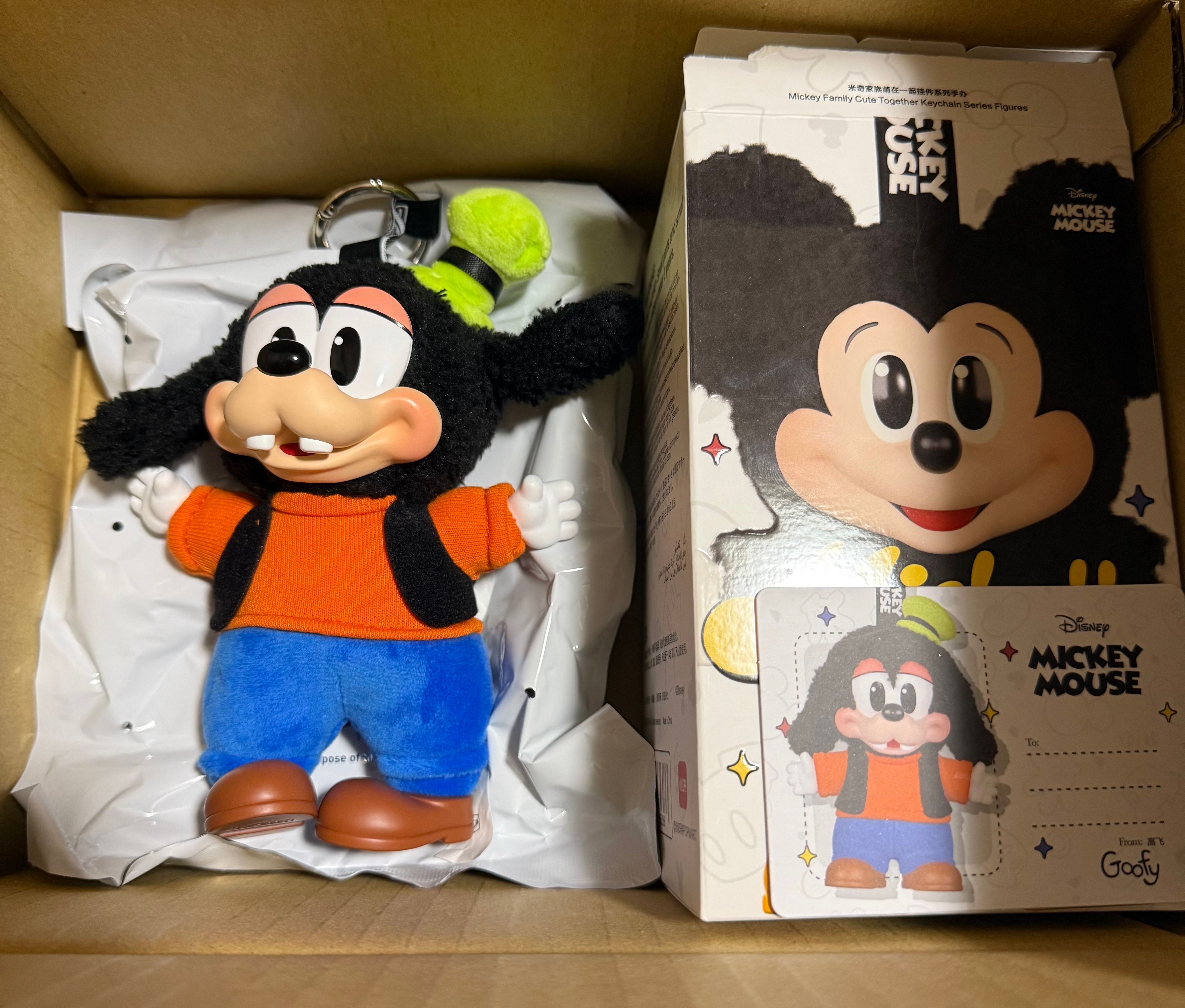 POP MART DISNEY Mickey Family Cute Together Series Plush Keychain Goofy