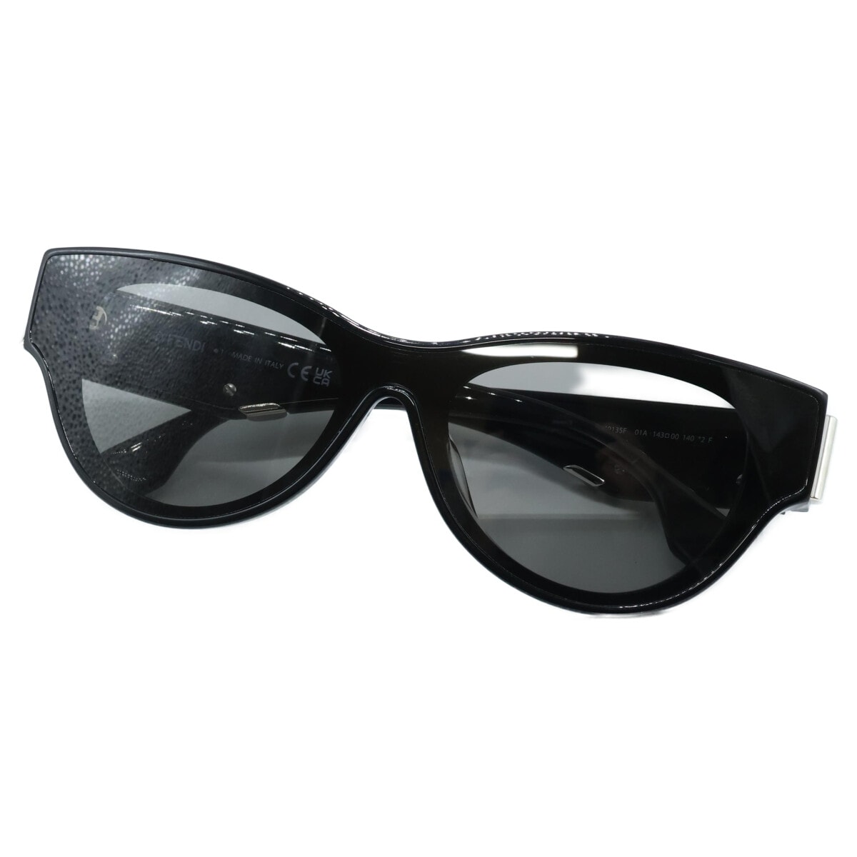 フェンディ FE40135F 01A FIRST ファースト キャットアイフレーム 143□00 140