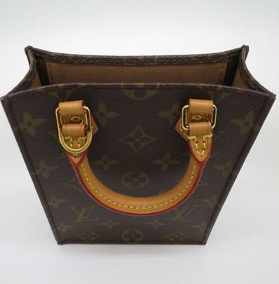 Louis Vuitton Petit Sac Plat Monogram