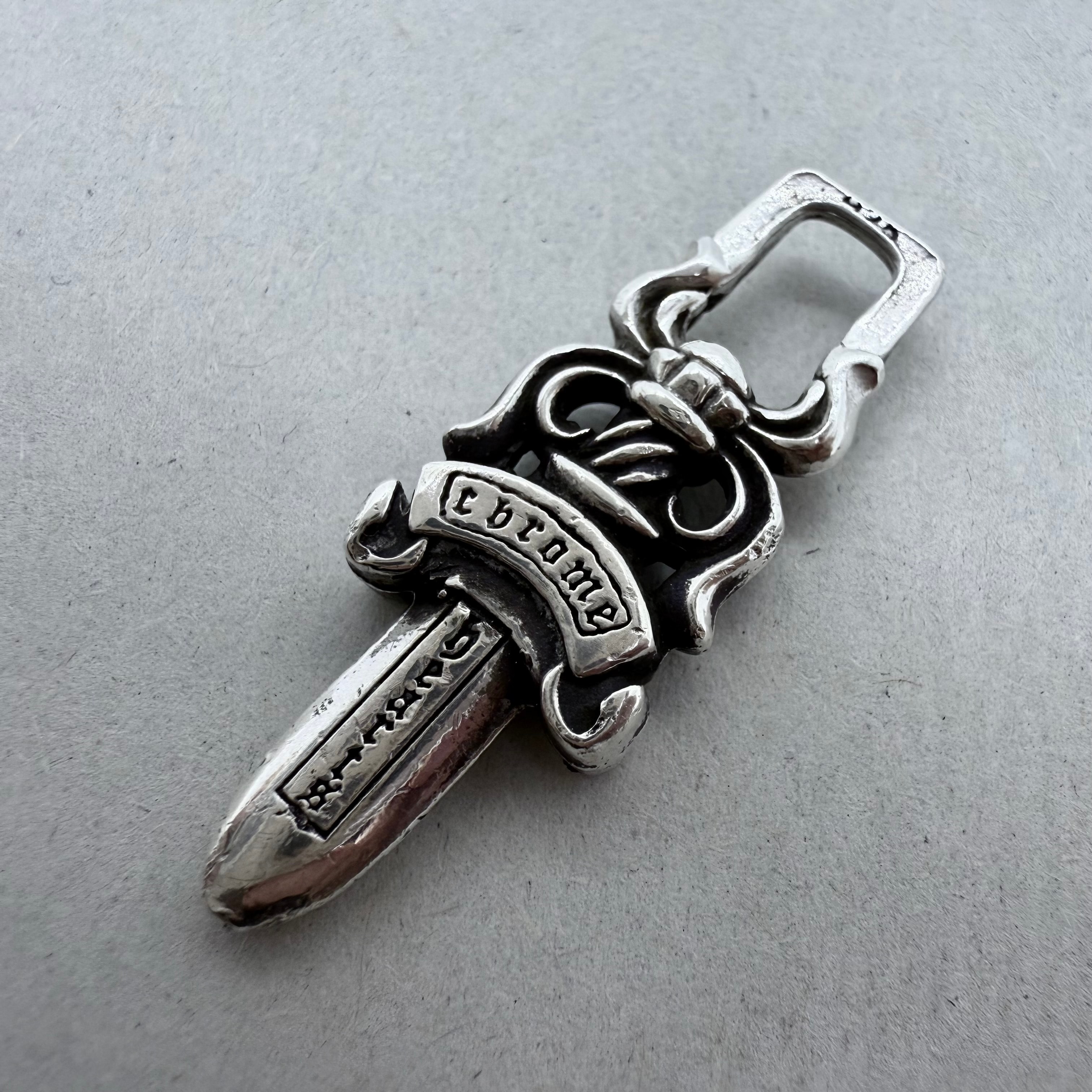 Chrome Hearts #5 Dagger Charm Zip 1 "Silver"