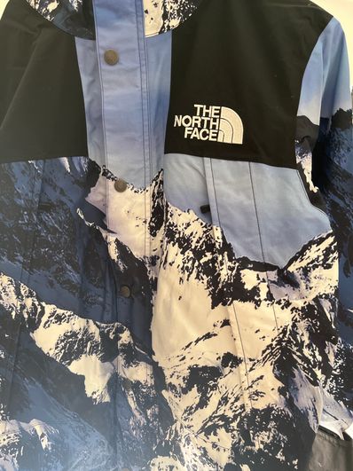 Supreme x The North Face Mountain Parka "Blue"