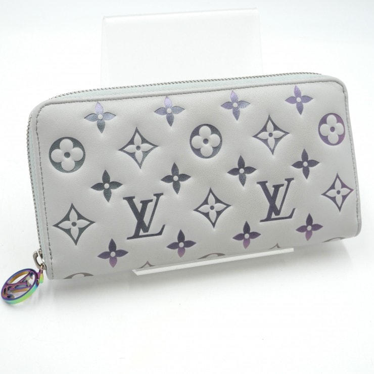 LOUIS VUITTON(ルイ・ヴィトン)ジッピー・ウォレット モノグラム エンボス ブルーグレー M82792 RFID反応あり 日本限定 ラウンドファスナー長財布