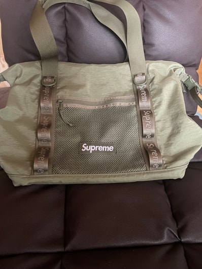 Supreme 2022ss Sling Bag Supreme 2022ss Sling Bag