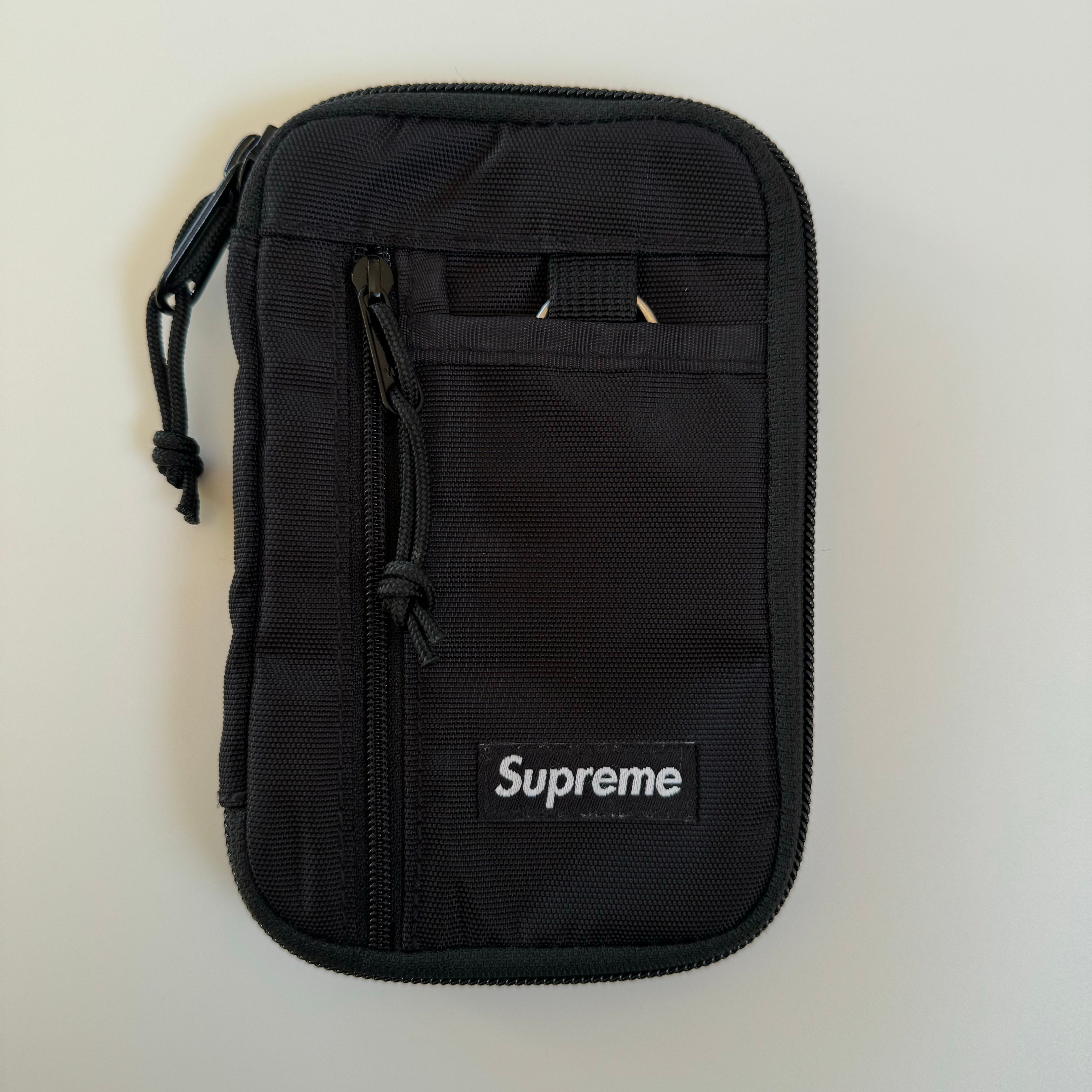 Supreme 19FW Small Zip Pouch 