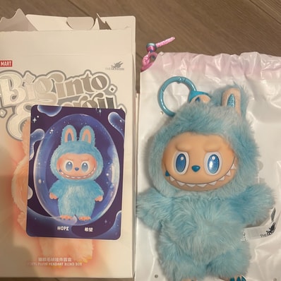 ポップマート ザ モンスターズ (ラブブ) ビッグイントゥエナジー ポップマート ザ モンスターズ (ラブブ) ビッグイントゥエナジー