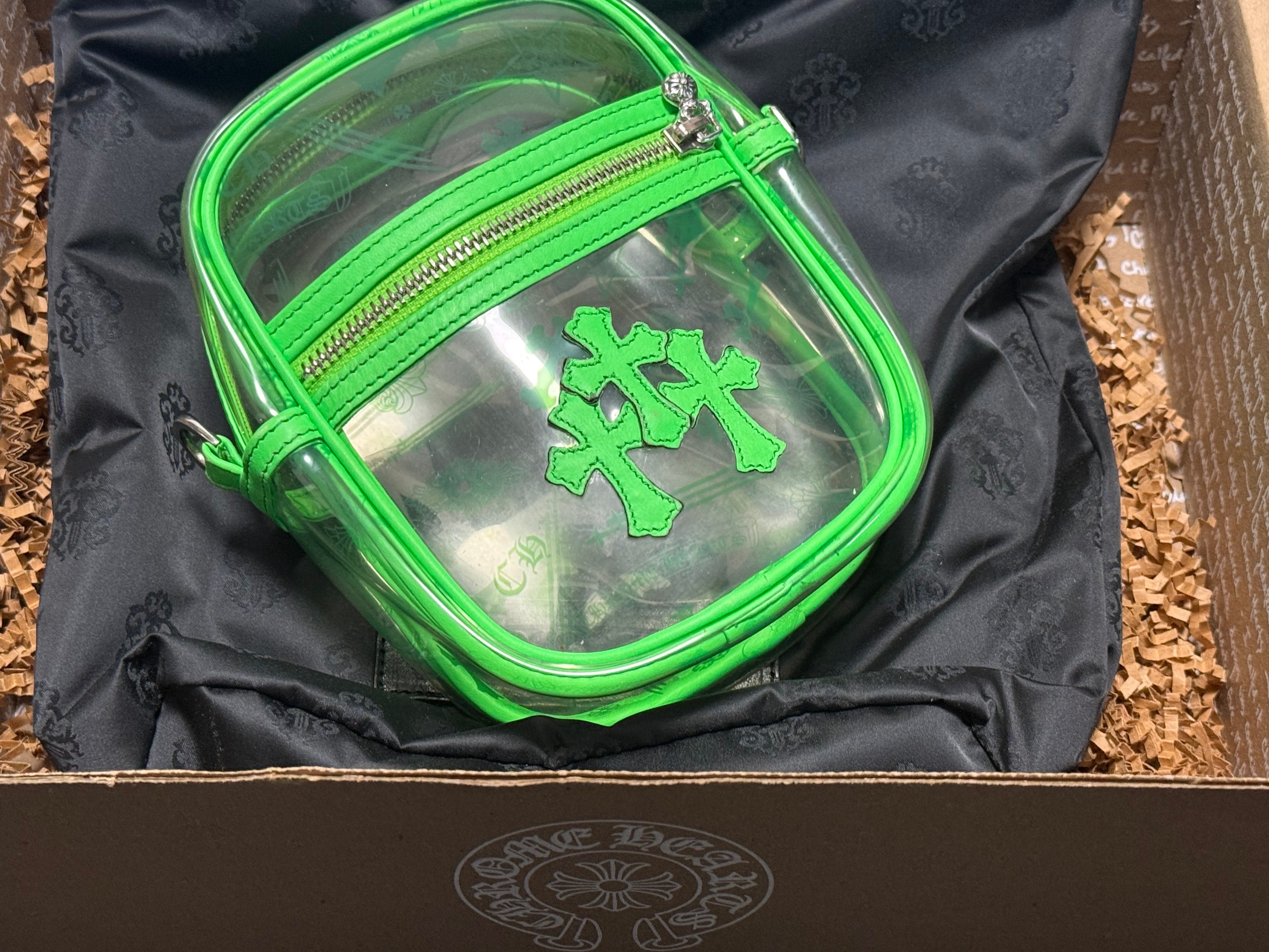 クロムハーツ タカミニ PVC素材 クロスパッチ付きショルダーバッグ "グリーン"