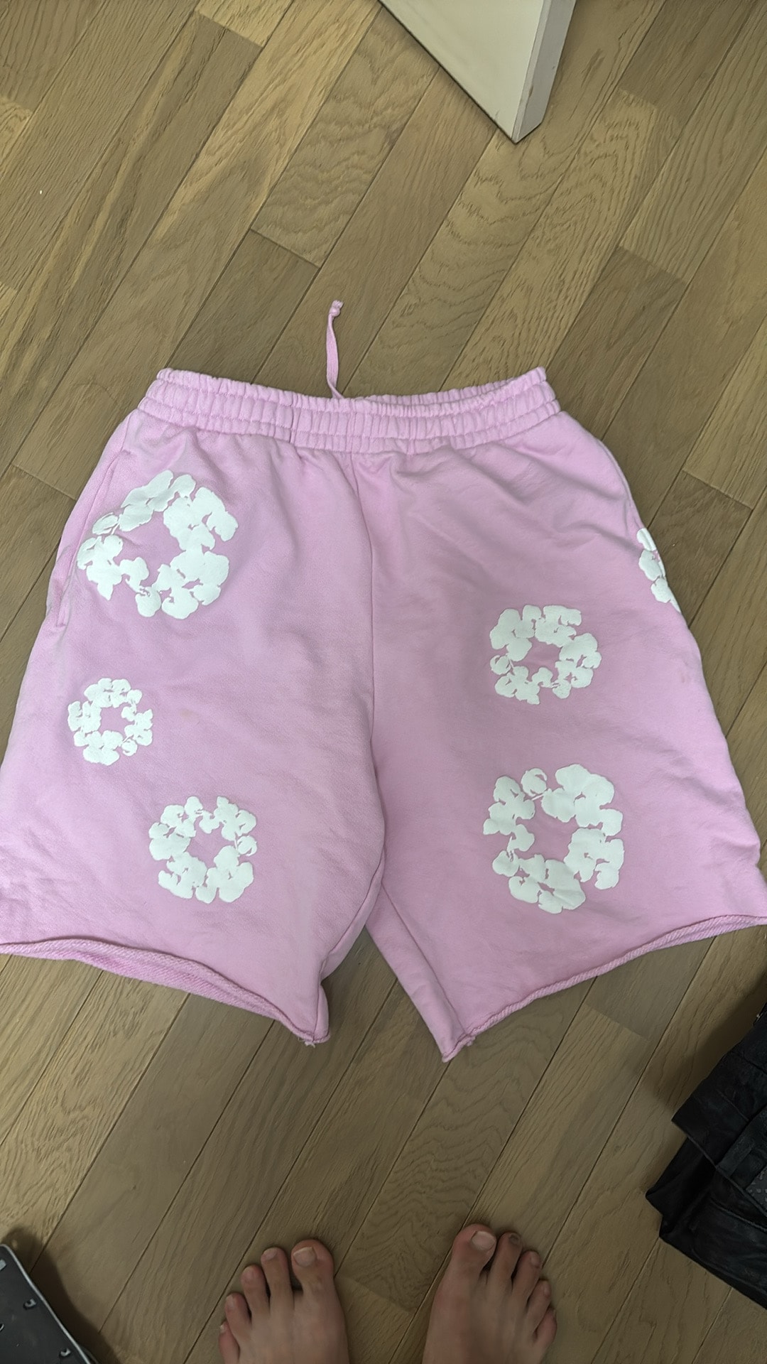 DENIM TEARS Cotton Wreath Sweatshorts "Powder Pink"