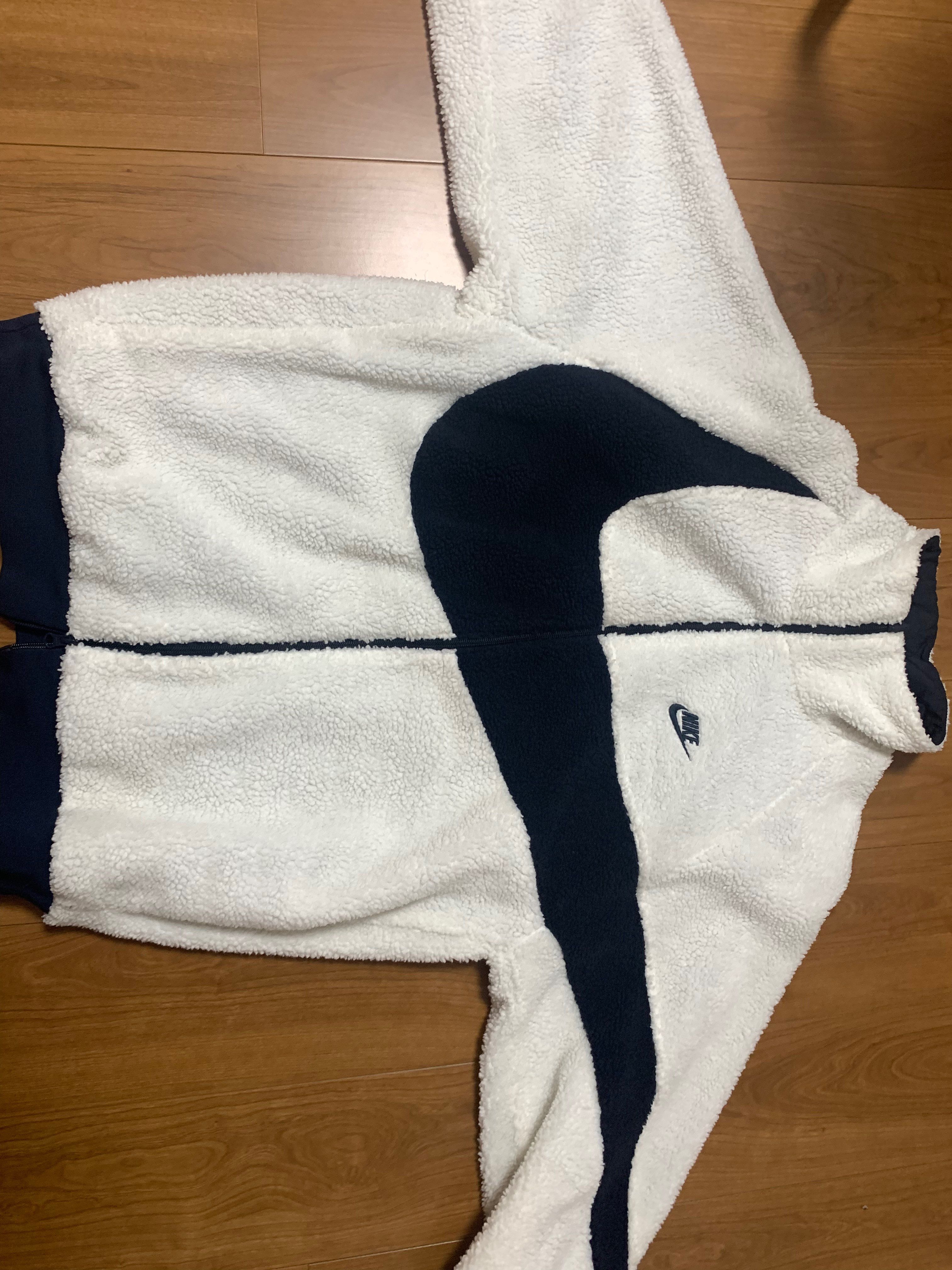 Nike Big Swoosh Reversible Boa Jacket "Sail/Dark Obsidian"