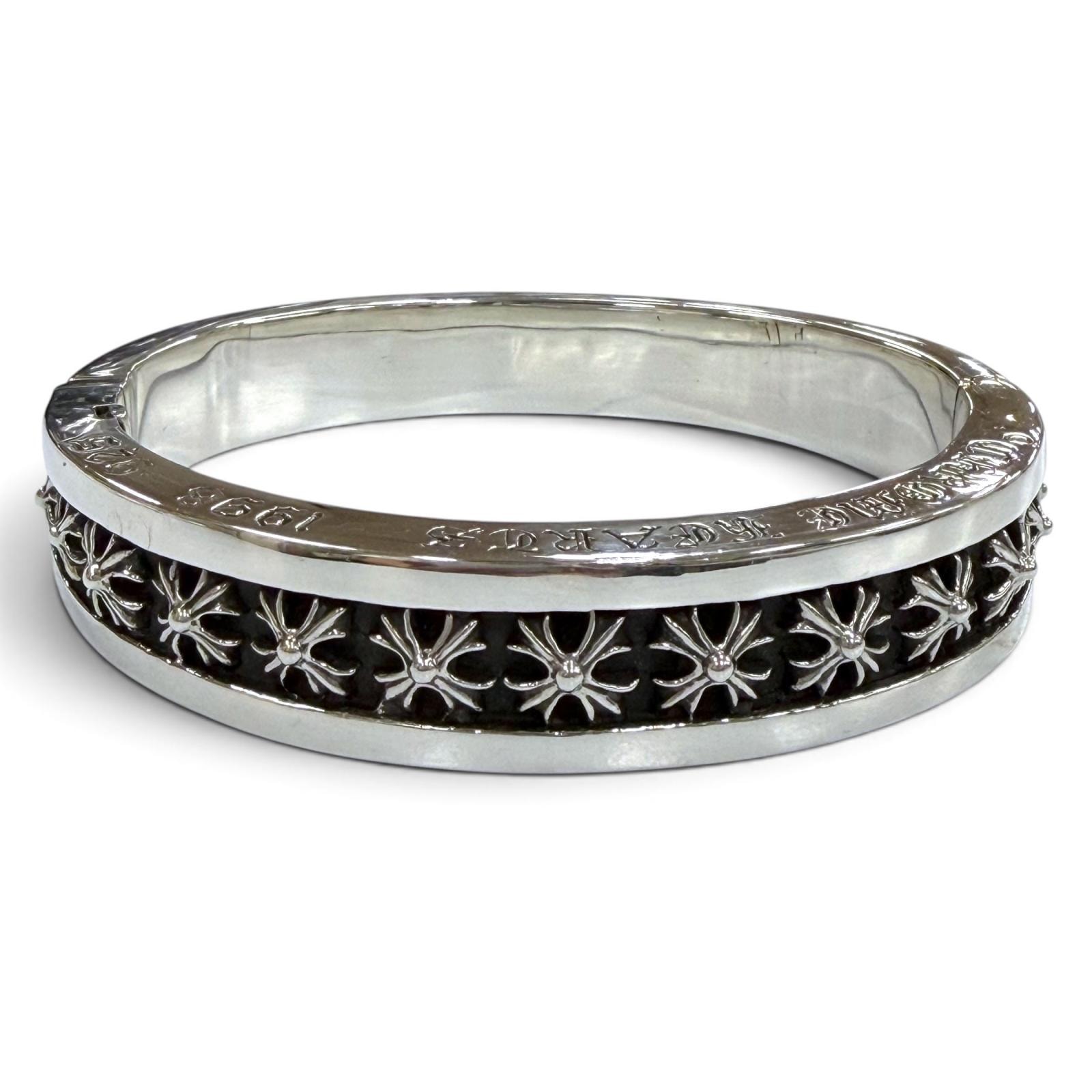 美品 クロムハーツ NARROW V BAND CH Plus Bangle