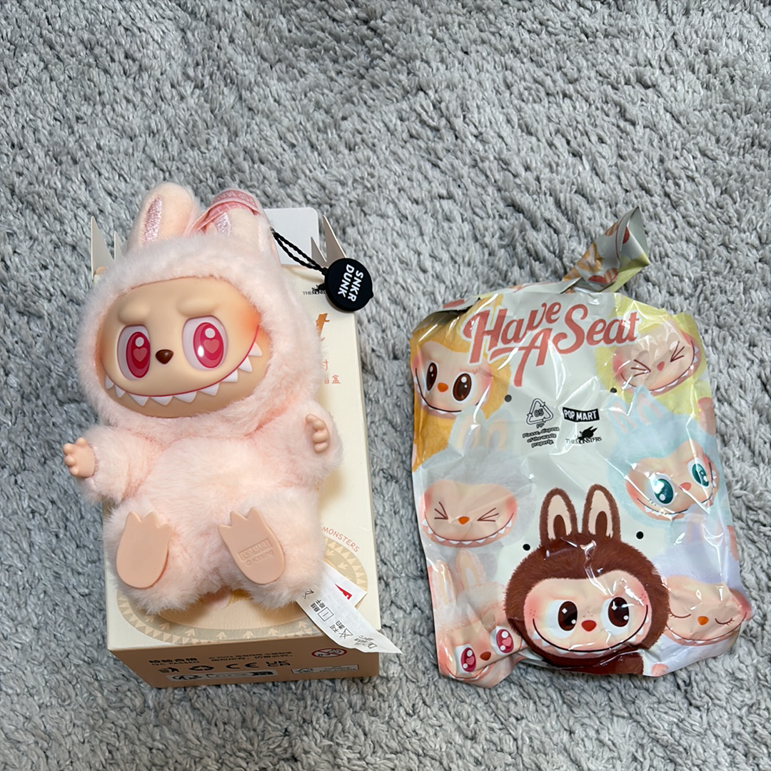 POP MART THE MONSTERS (LABUBU) Have a Seat Plush Series DADA
