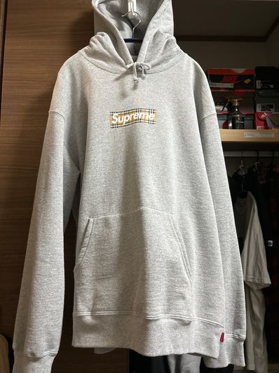 Supreme / Burberry Box Logo Hooded Sweatshirt "Heather Grey"
