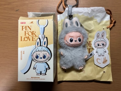 POP MART THE MONSTERS (LABUBU) Pin for Love Series-Vinyl Plush Pendant (A-M) C