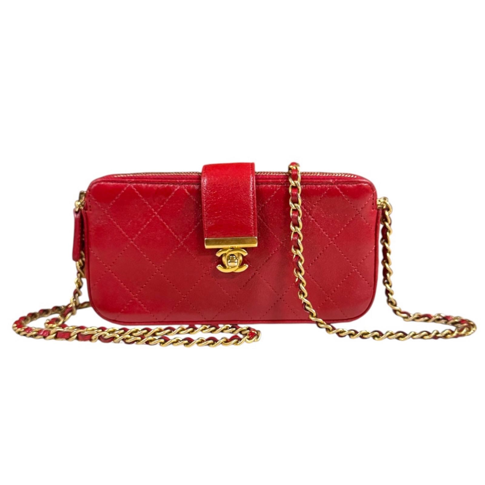 シャネル ショルダーバッグ レザー レッド レディース CHANEL 中古