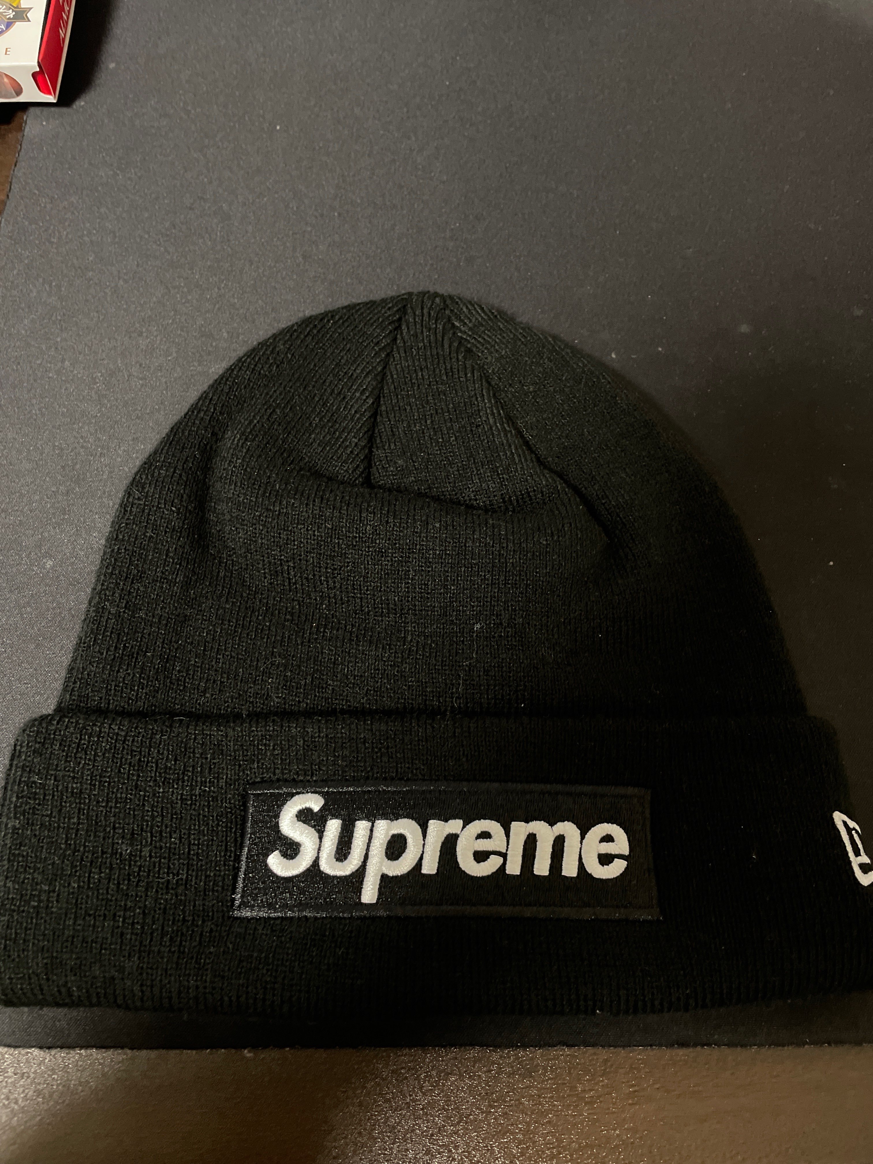 Supreme New Era® Box Logo Beanie "Black" (21FW)