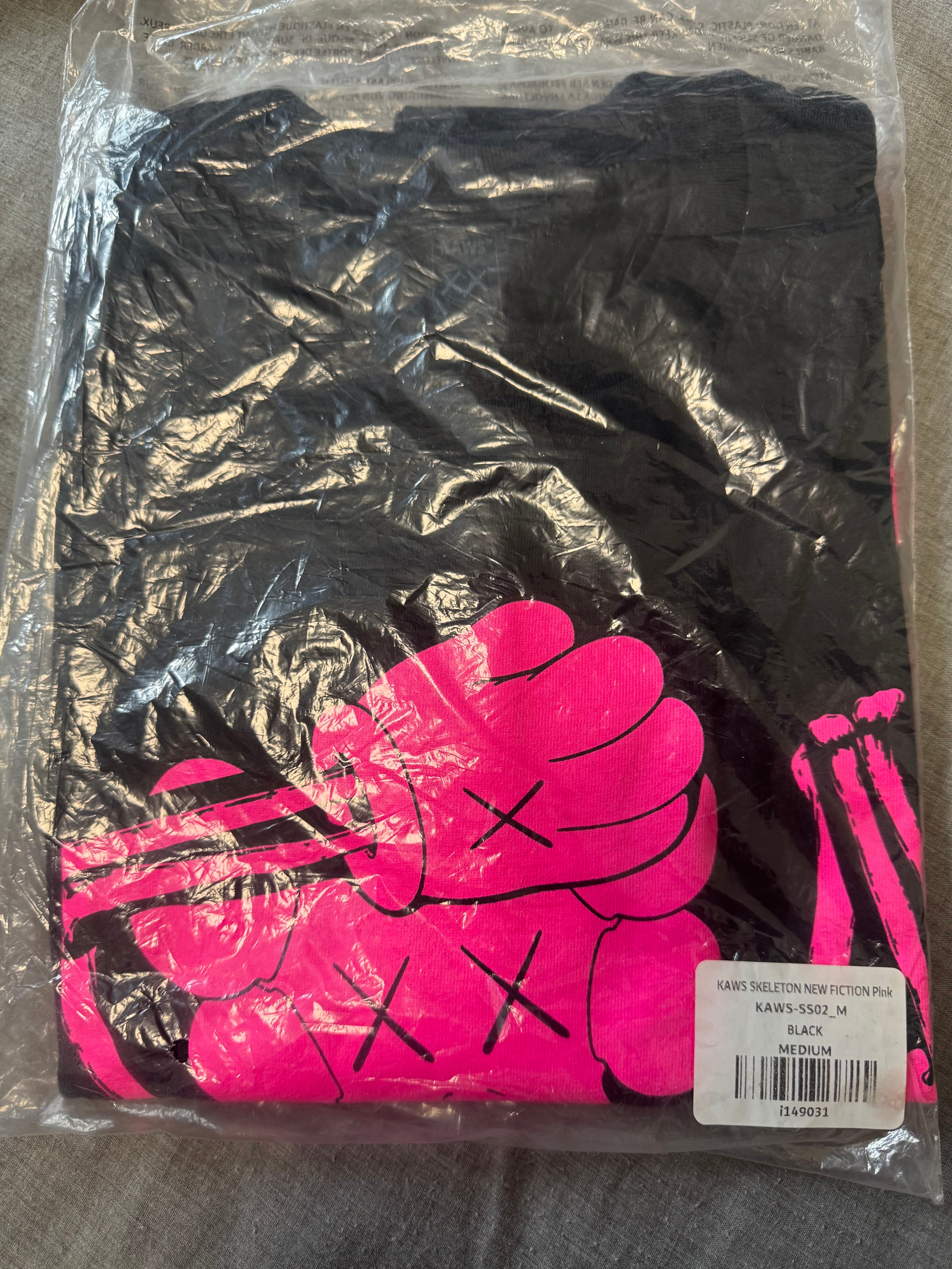 KAWS × CPFM Tシャツ 新品未使用 Mサイズ