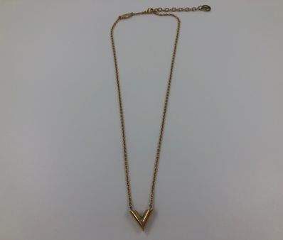Louis Vuitton Essential V Necklace "Gold"
