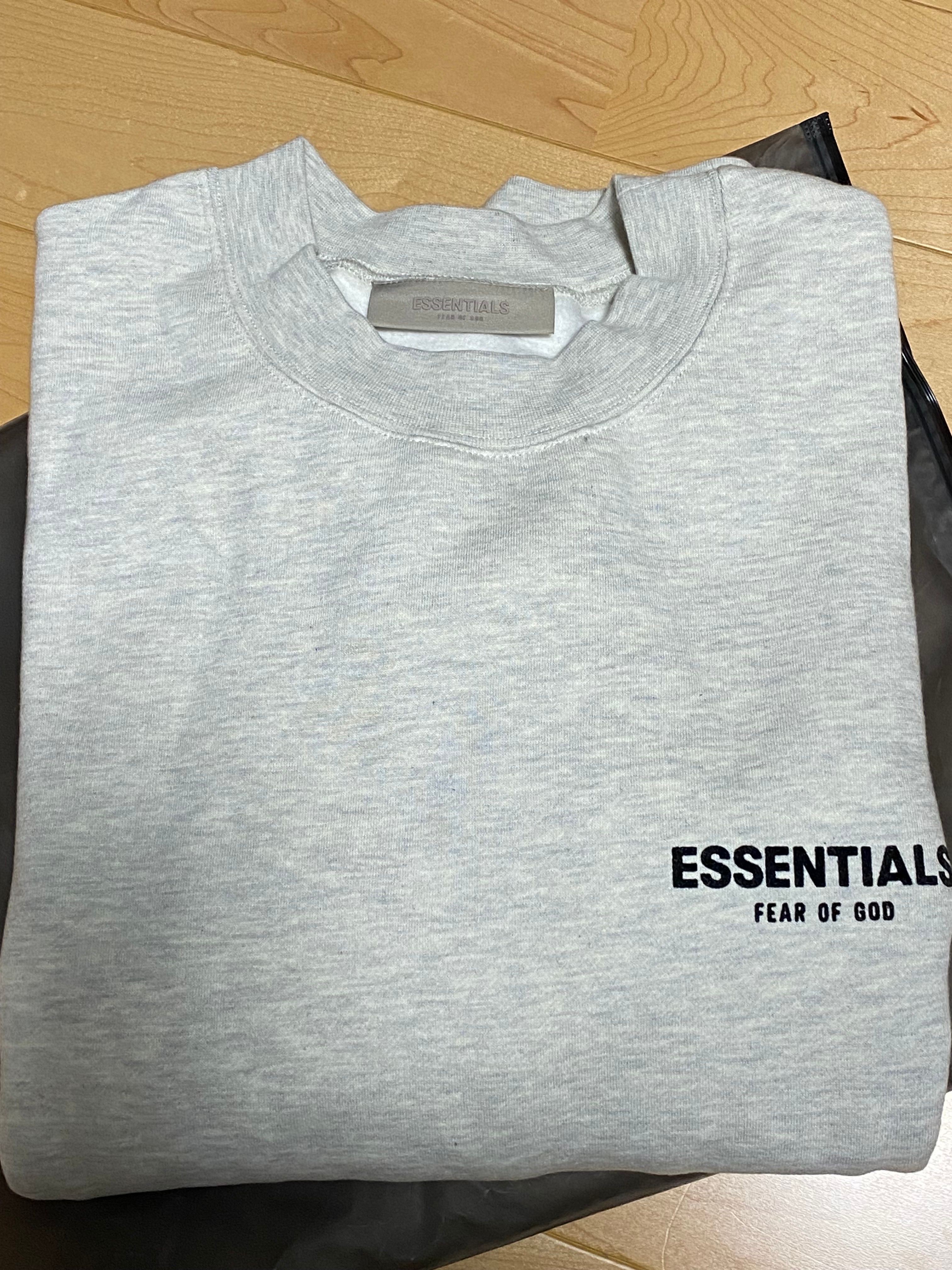 FEAR OF GOD ESSENTIALS Crewneck "Light Oatmeal"