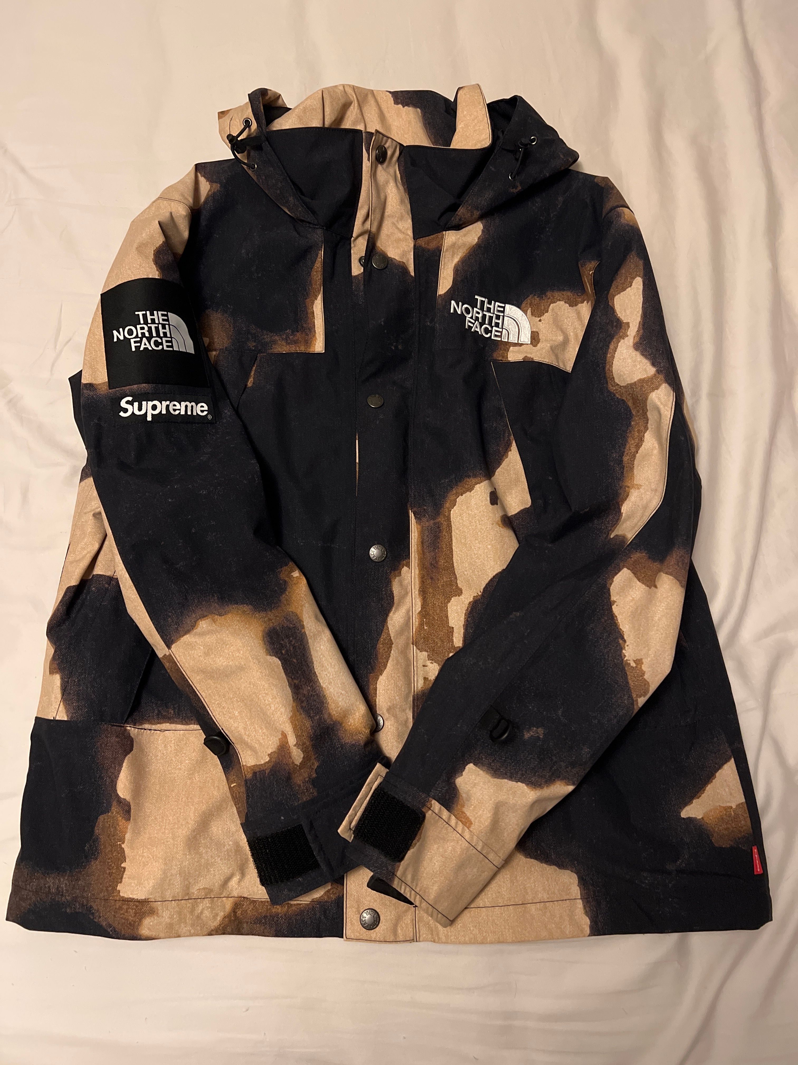 Supreme x The North Face Bleached Denim Print Mountain Jacket "Black"