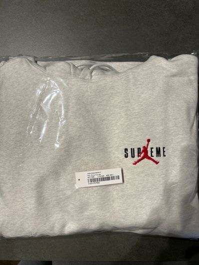 Supreme x Jordan Hooded Sweatshirt "Ash Grey" HF0836-051