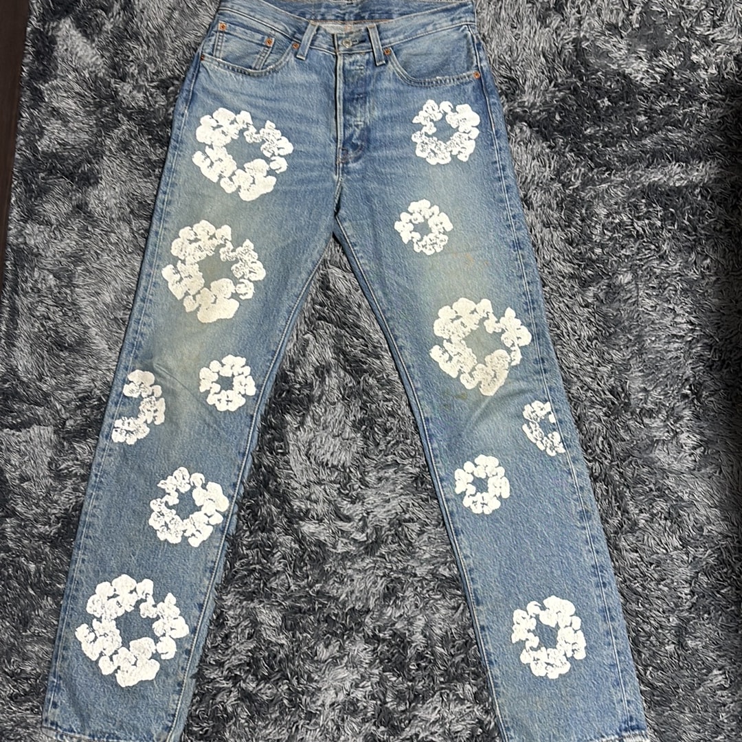 DENIM TEARS x Levi's Dirty Wash Wreath 501 "Light Wash"