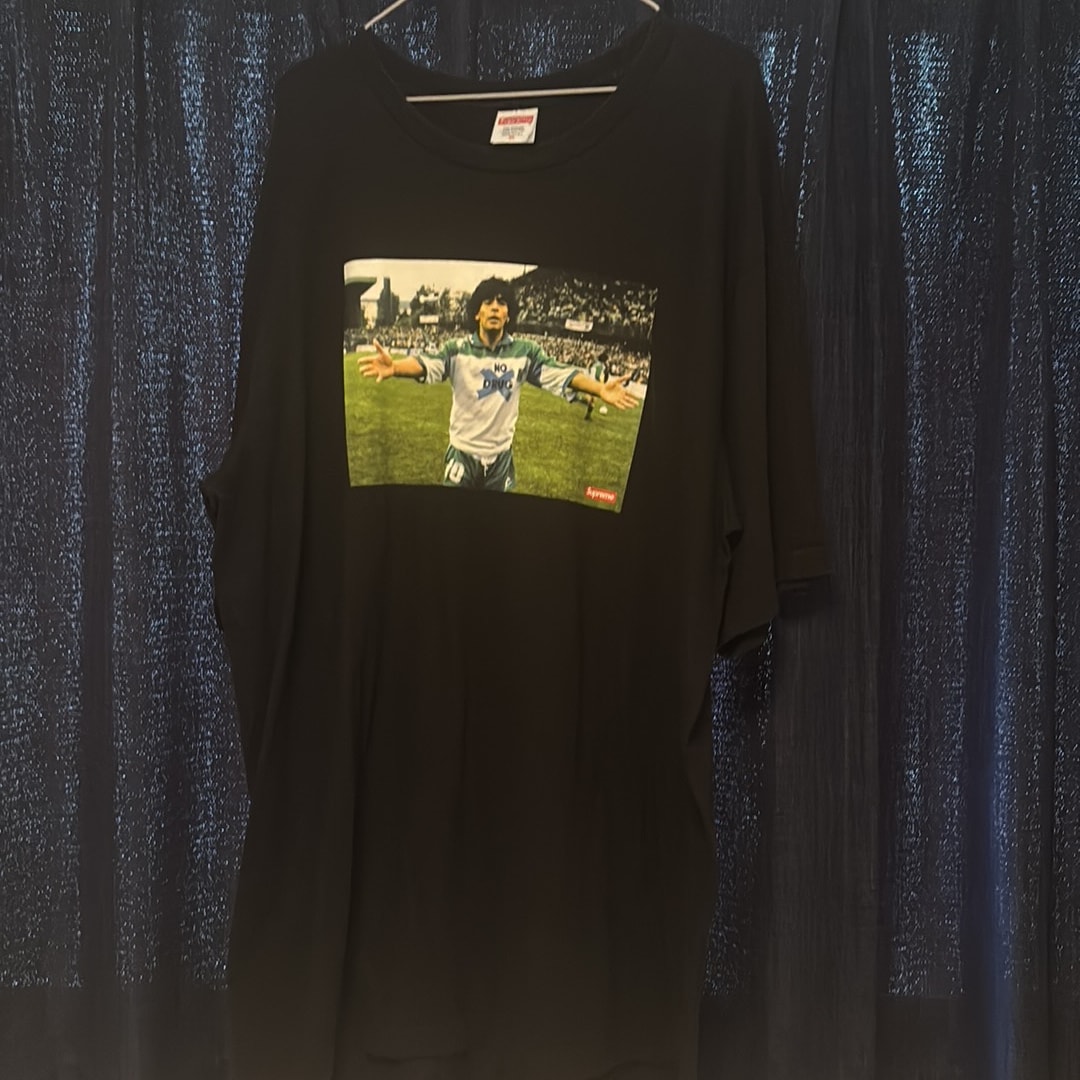 Supreme Maradona Tee "Black"