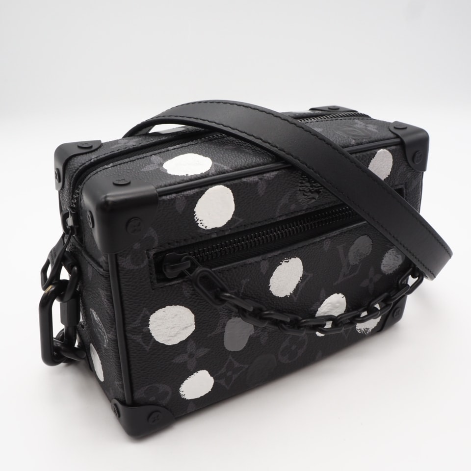 美品 LOUIS VUITTON ルイ・ヴィトン モノグラム エクリプス LV×YK ミニ ソフトトランク M81936 ショルダーバッグ ブラック ホワイト シルバー レザー レディース